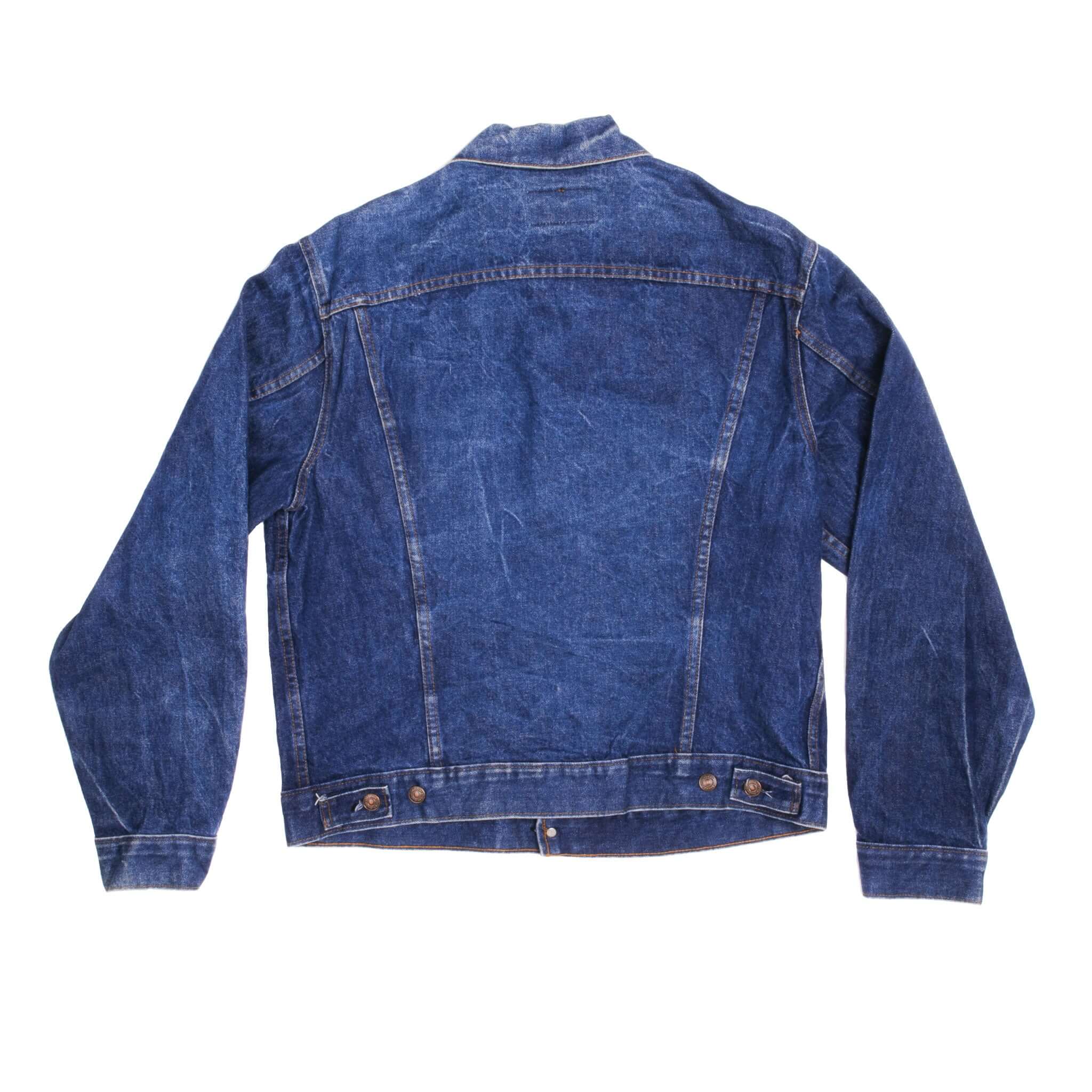 Beautiful Levis Jacket 2 pockets single stitch Made in USA.