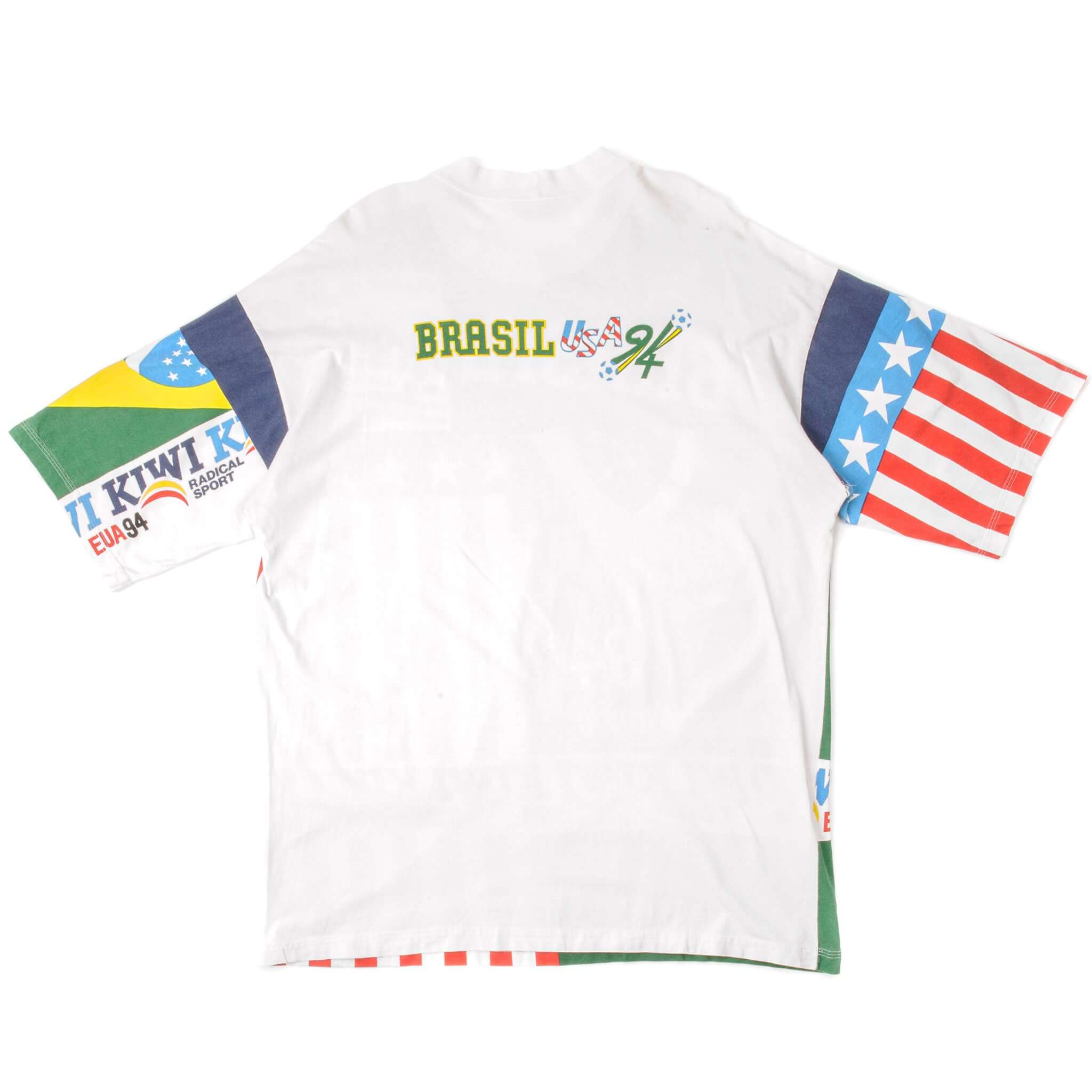 Vintage Soccer All Over Print Copa Do Mundo 94 Brasil Vs Usa Tee Shirt Size XL.
