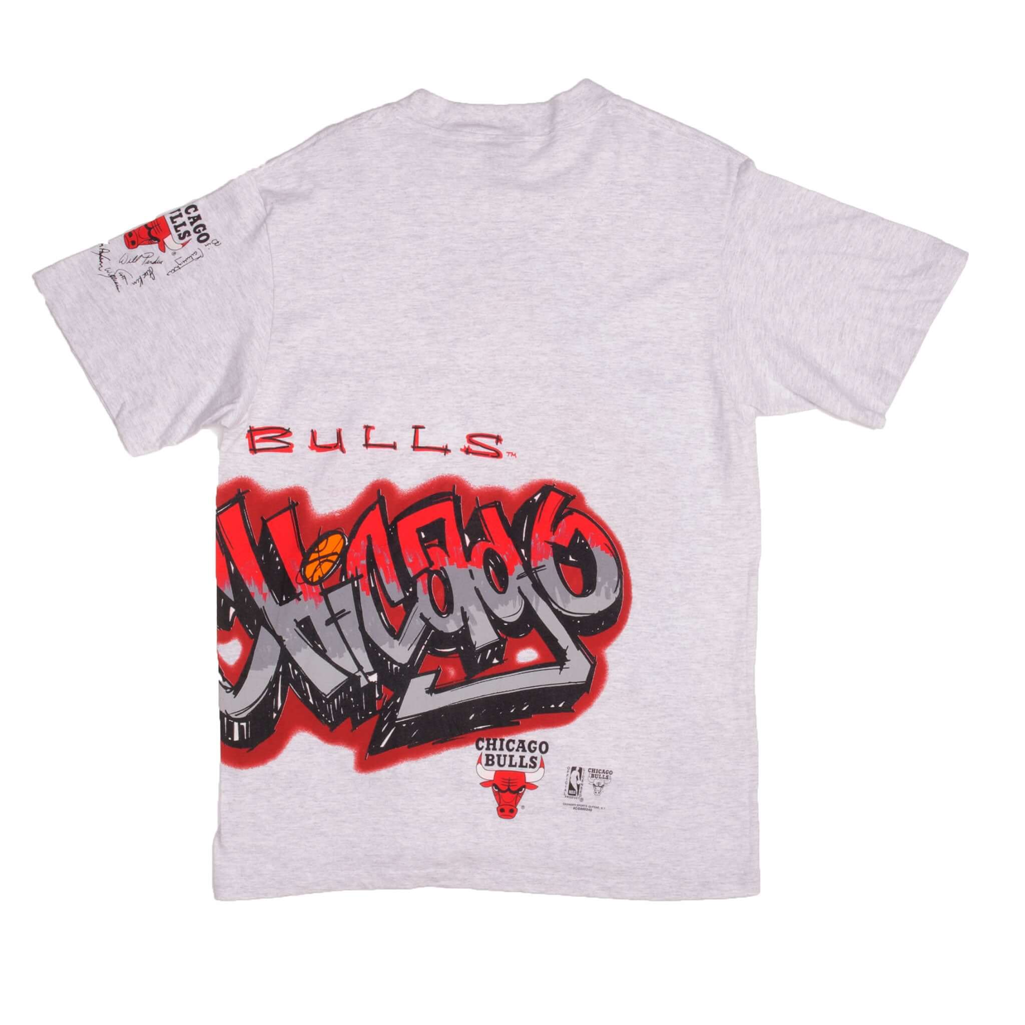 Vintage Grey All Over Print NBA Chicago Bulls 90S Tee Shirt Size Large. Made In USA