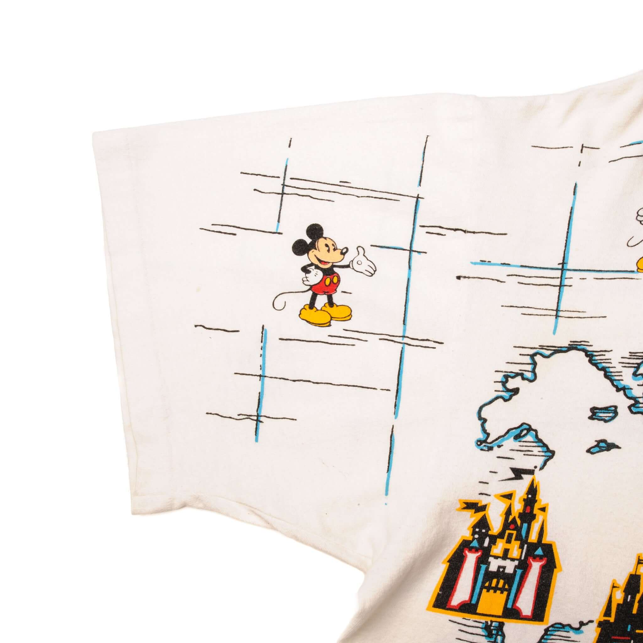 VINTAGE ALL OVER PRINT DISNEYLAND TEE SHIRT 1990s SIZE XL MADE IN USA
