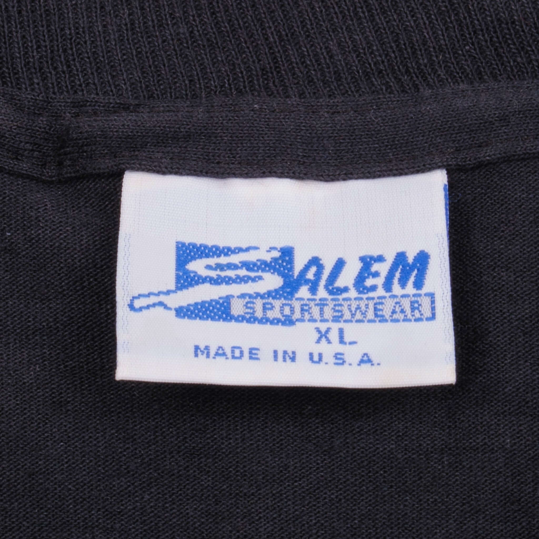 Vintage NBA Detroit Pistons World Champions 1990s Tee Shirt Size Large Made In USA With Single Stitch Sleeves