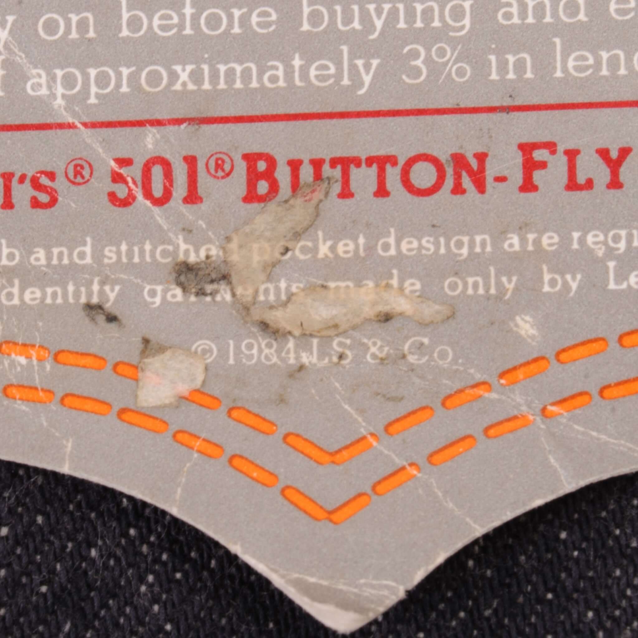 Vintage Levis 501 Preshrunk Jeans 1984 Size 24X26 1/2 W24 L26 1/2 Made In Usa Deadstock Size on Tag 31X33 Back Button #511