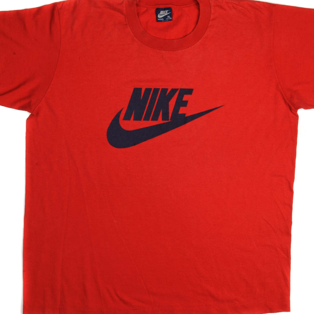 VINTAGE NIKE TEE SHIRT 1984-1987 SIZE XL MADE IN USA