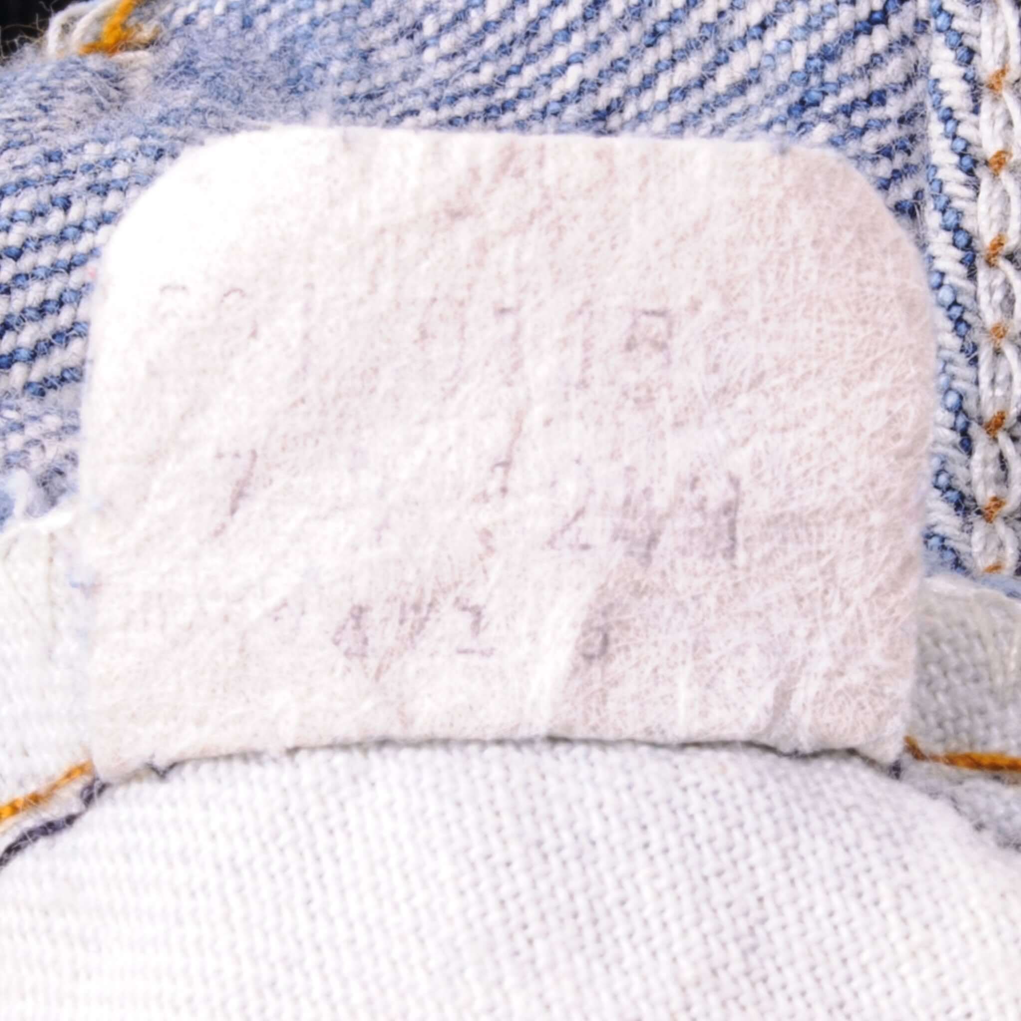 VINTAGE LEVIS 501 JEANS INDIGO 1970-1985 SIZE W38 L33 MADE IN USA