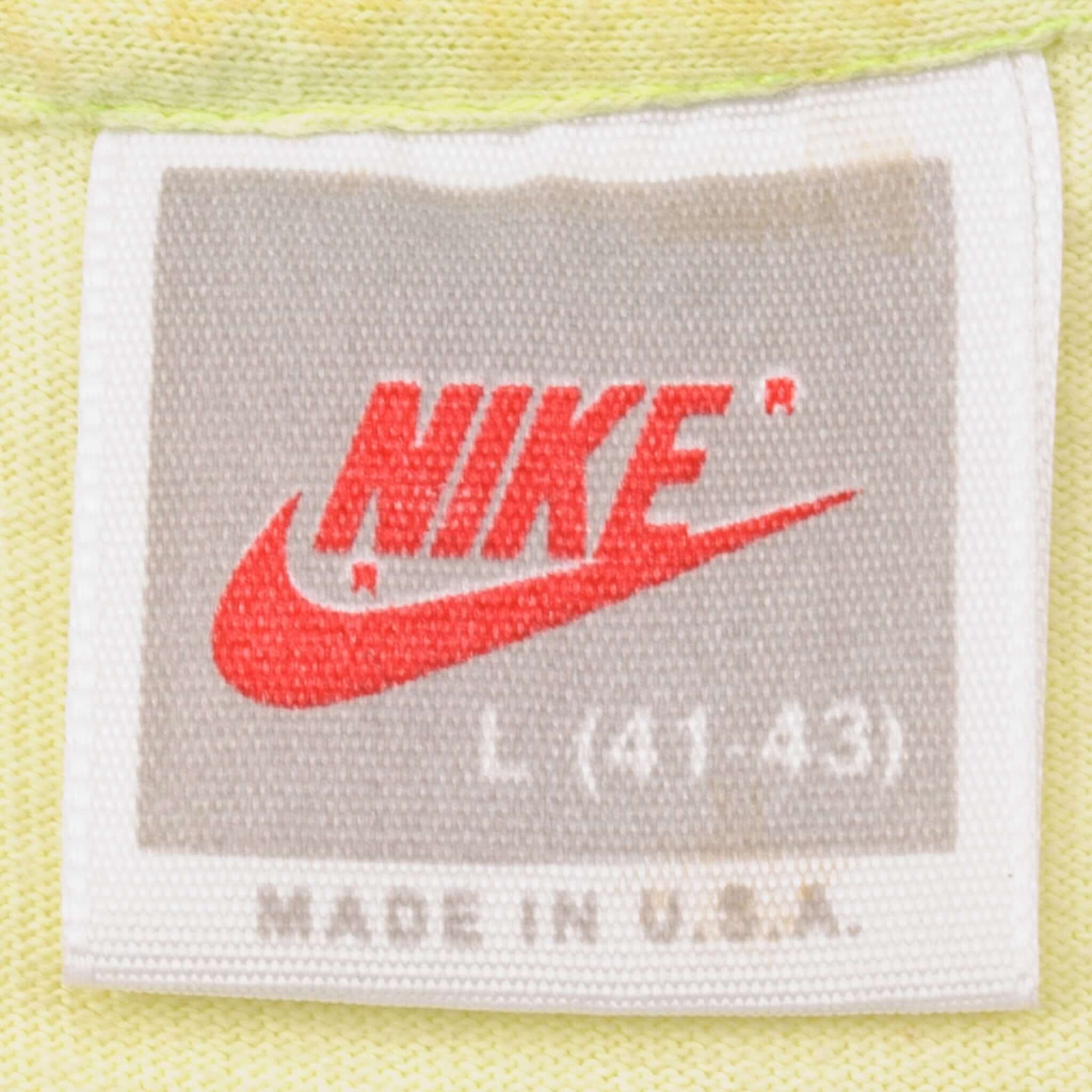 VINTAGE NIKE TEE SHIRT JUST DO IT SIZE MEDIUM MADE IN USA 1987-1992