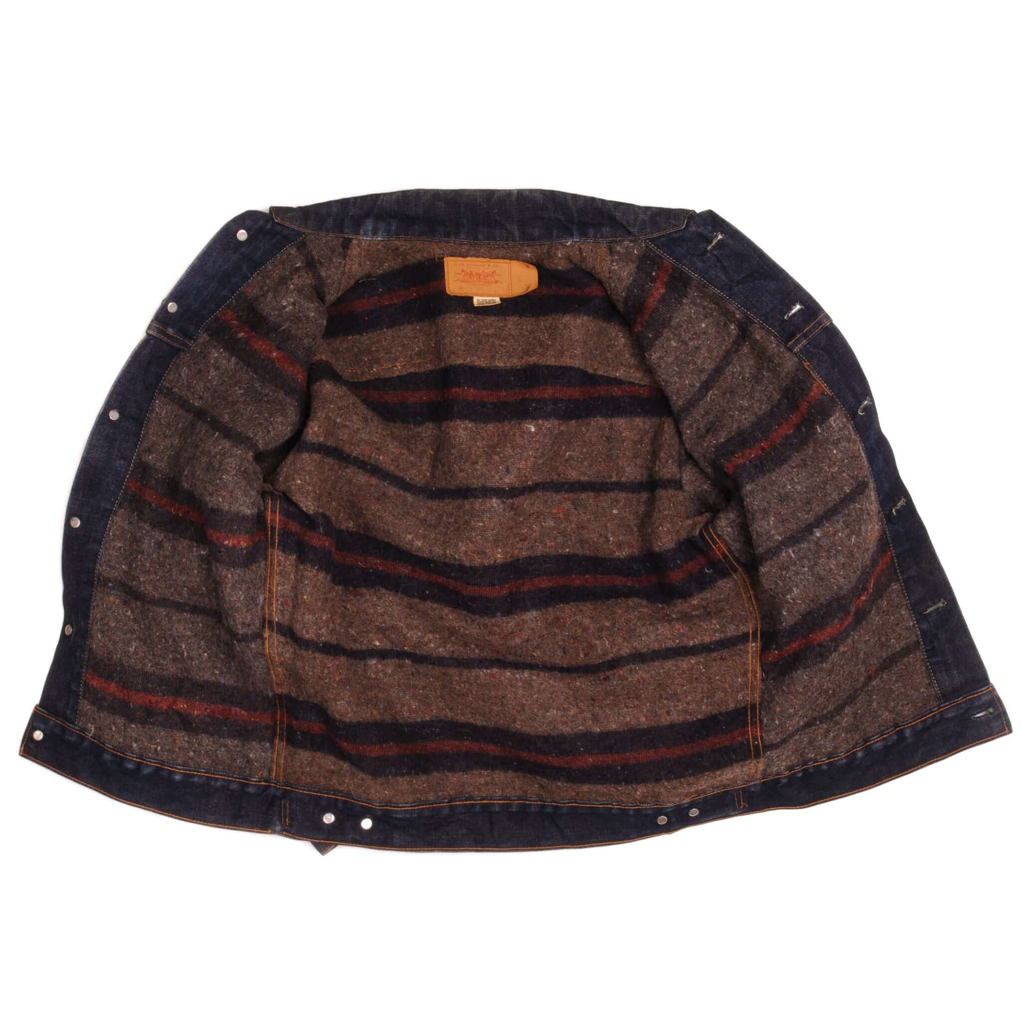 Beautiful Indigo Levis Denim Jacket 1971-Mid 1980s Made in USA with a beautiful dark blue wash. Size 38 Back Button #526