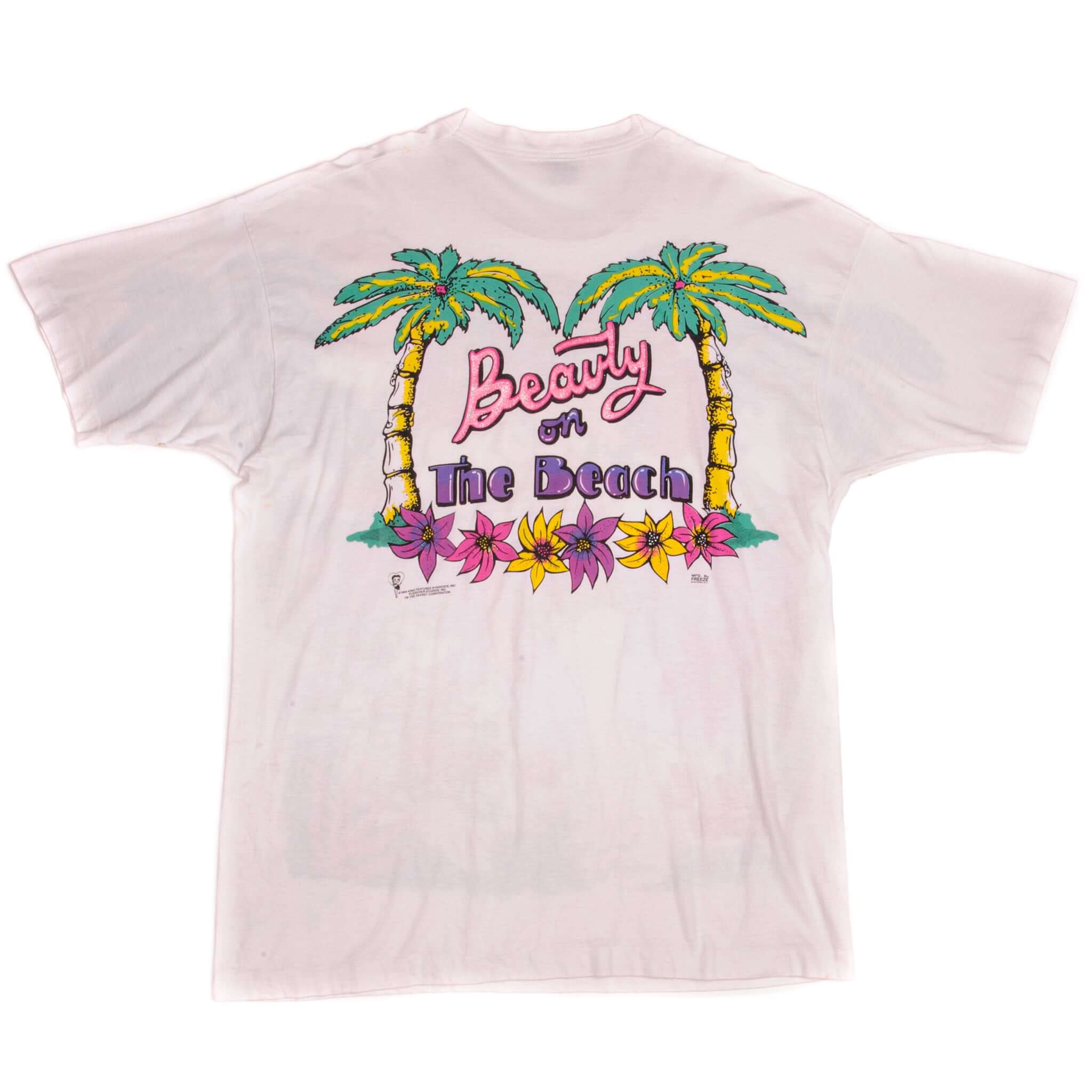 Vintage Looney Tunes Betty Boop Beauty On The Beach Tee Shirt 1994 Size XL Made In USA With Single Stitch Sleeves.