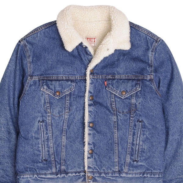 Vintage Levis Sherpa Trucker Denim Jacket Medium  Wash  Clean 1980s Size 46R Made In USA  Button #527