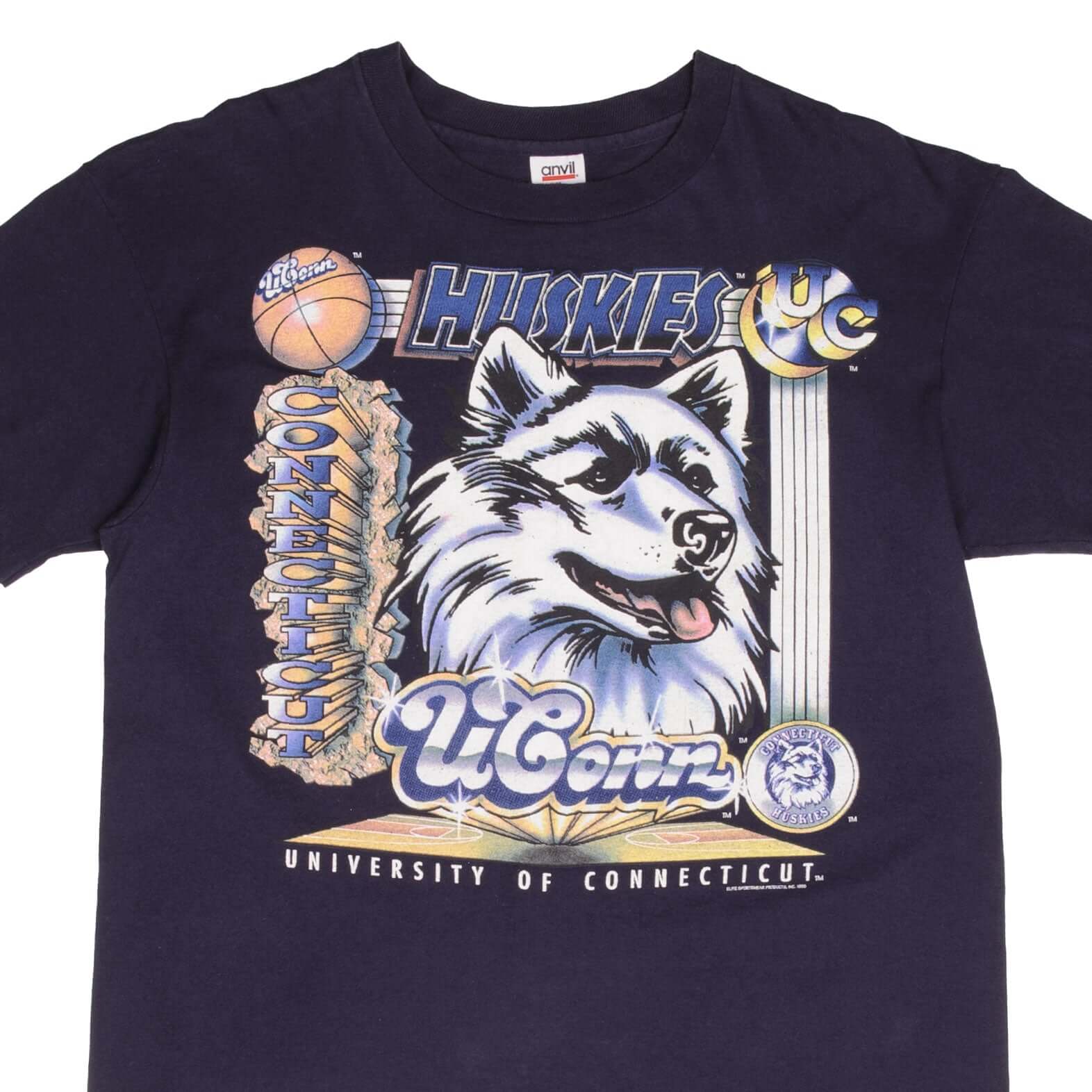Vintage Ncaa Uconn Huskies Basketball 1995 Tee Shirt Size XL Made In Usa With Single Stitch Sleeves