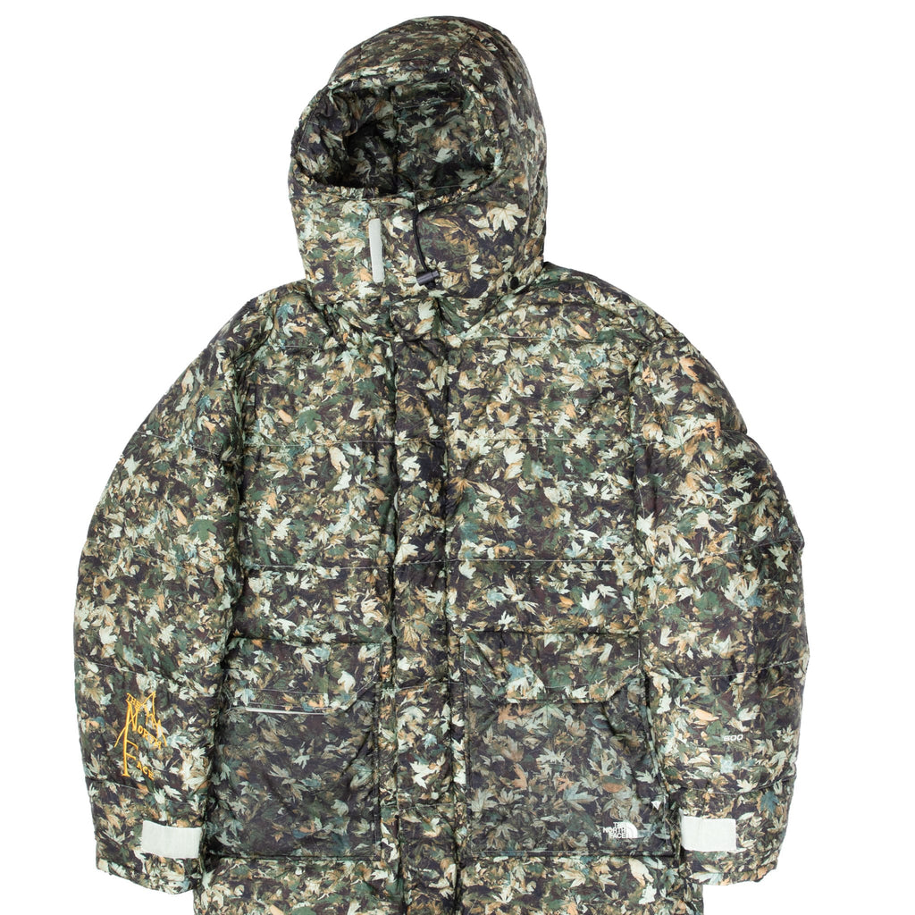 The Moment You See The Oversized Baffles You Know You're Looking At The Iconic Nuptse Jacket. This Durable Piece Has Lofty 600-Fill Down And A Sleek, Stowable Hood. Vintage The North Face 600 Nuptse Camo Leaf Down Jacket Size Medium