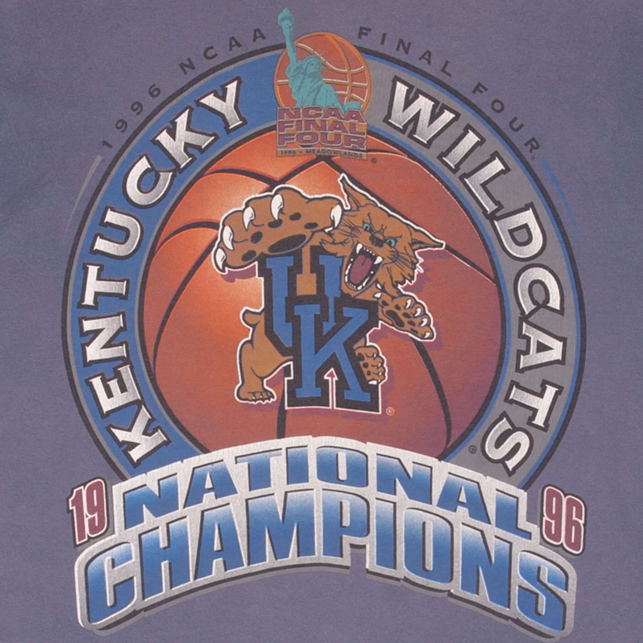 Vintage Ncaa Kentucky Wildcats Basketball Champions 1996 Tee Shirt Large Made In USA With Single Stitch Sleeves