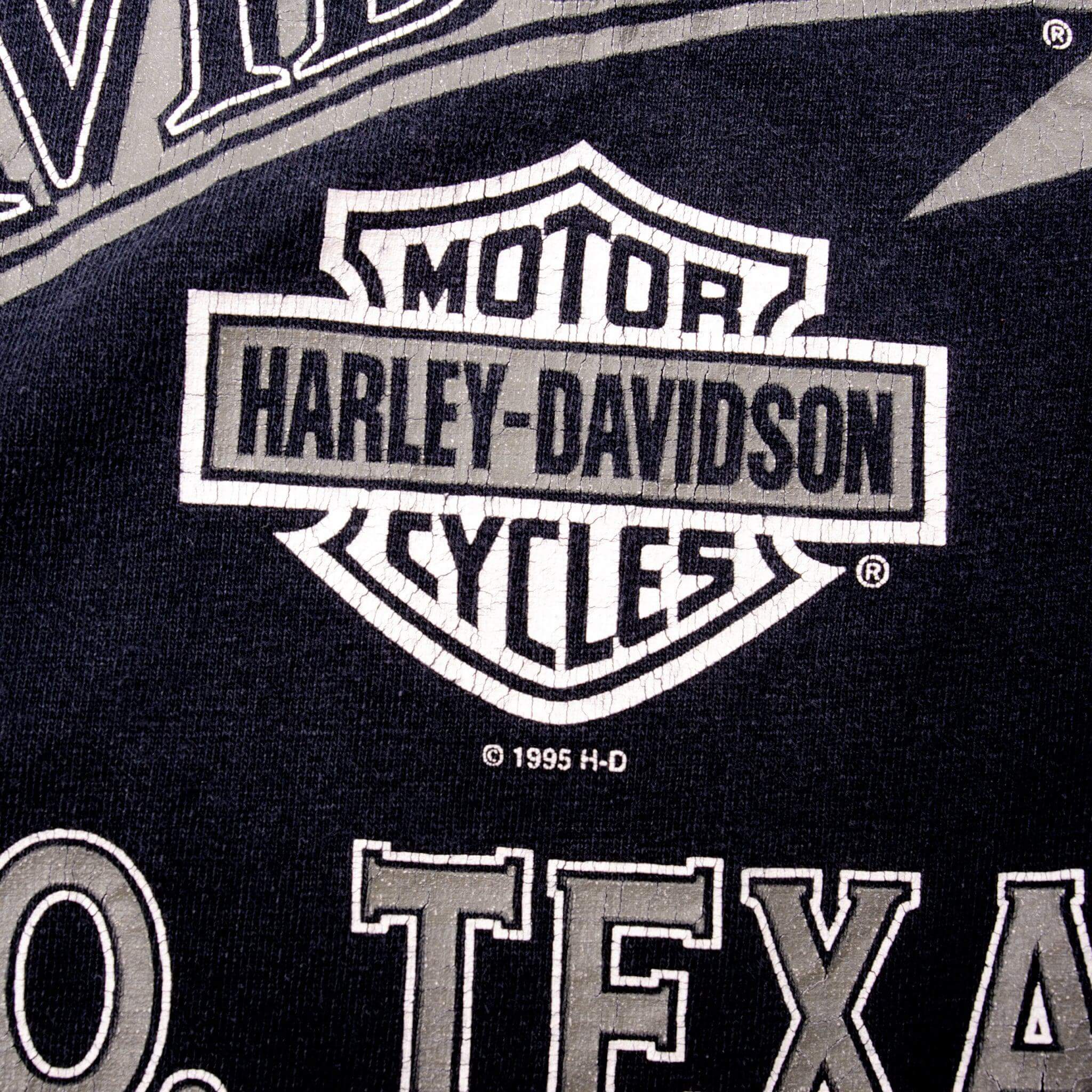 Vintage Blue Harley Davidson Wolf And Eagle Shirt 1996 Size M With Single Stitch Sleeves. Made In USA