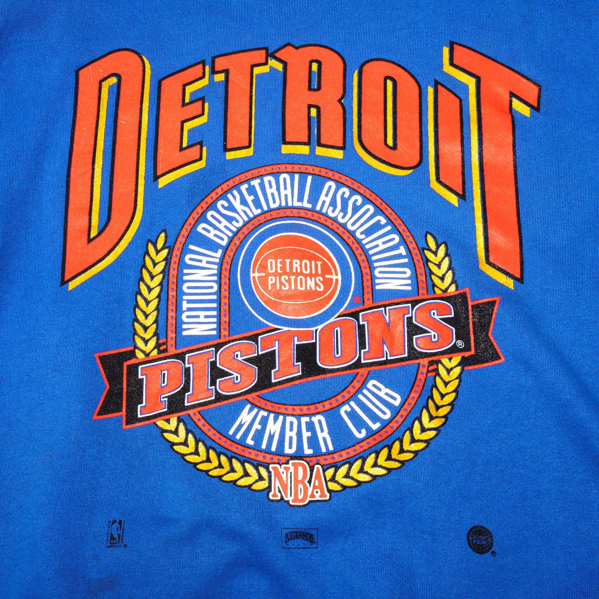 VINTAGE NBA DETROIT PISTONS SWEATSHIRT SIZE LARGE MADE IN USA
