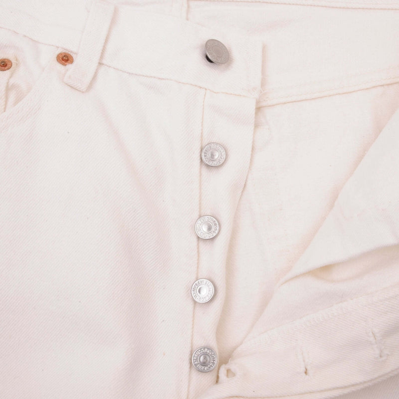 Beautiful White Levis 501 Jeans 1980s Made in USA   Size on tag 33X34 Back Button #520