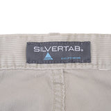Vintage Levis Silver Tab Cream Corduroy Jeans 2000S Size 33X29

Size tag is missing acutal Size 33X29

Back Button #977