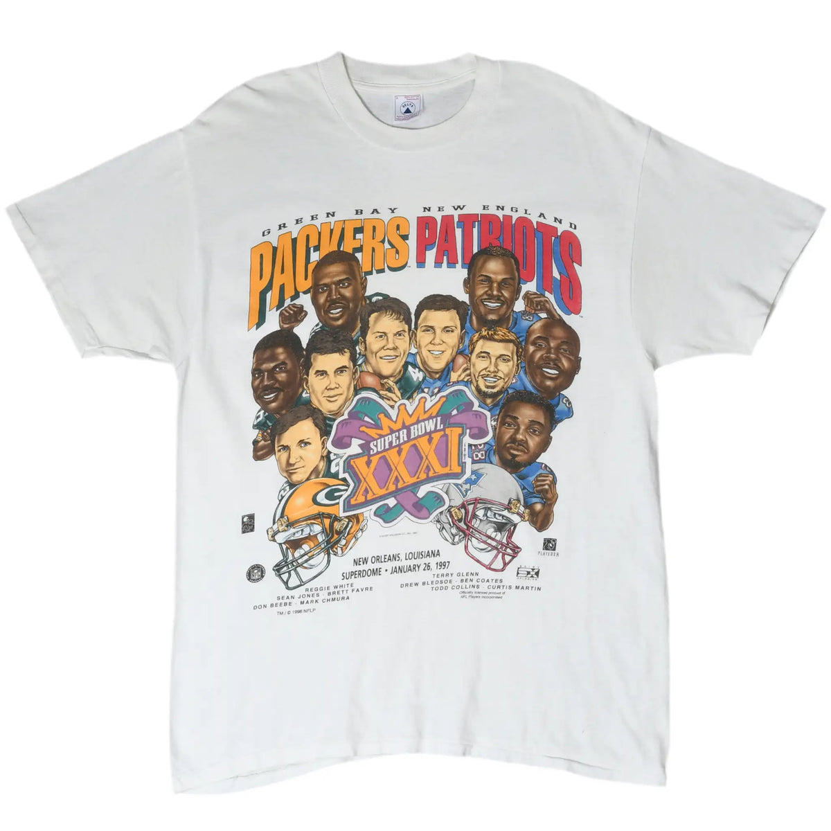 Full front view of white Packers vs. Patriots Super Bowl XXXI graphic T-shirt