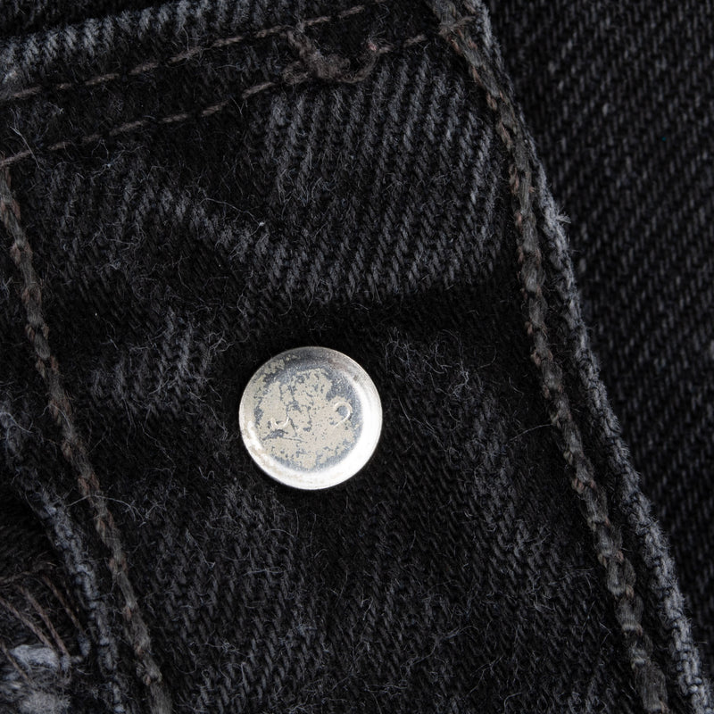 Beautiful Vintage Black Levis 501 Jeans 1990S Size 36X31 Made in USA

Size on Tag 38X32 Actual Size 36X31

Back Button #522


