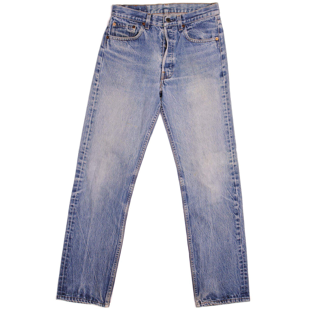 Beautiful Indigo Levis 501 Jeans 1985-1988 Made in USA with a medium blue wash and a nice contrast of light and medium blue and some nice whiskers.  Size on Tag 30X32  ACTUAL SIZE 30X30  Back Button #524