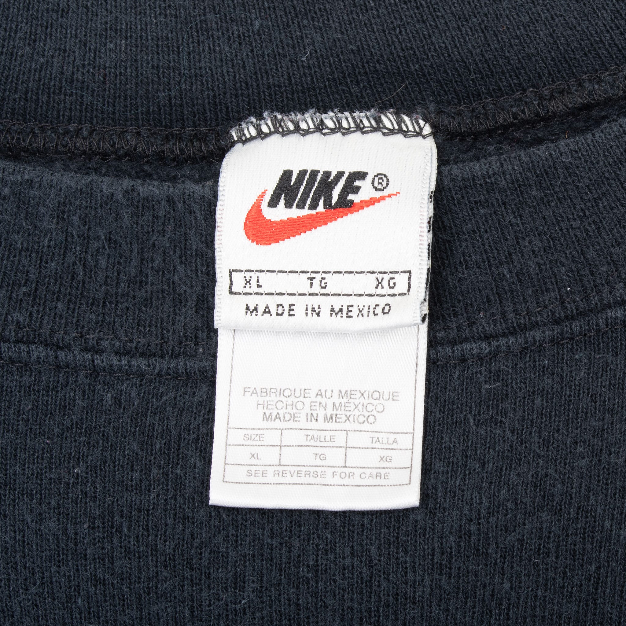 VINTAGE NIKE CLASSIC SWOOSH BLACK SWEATSHIRT 1990S XL