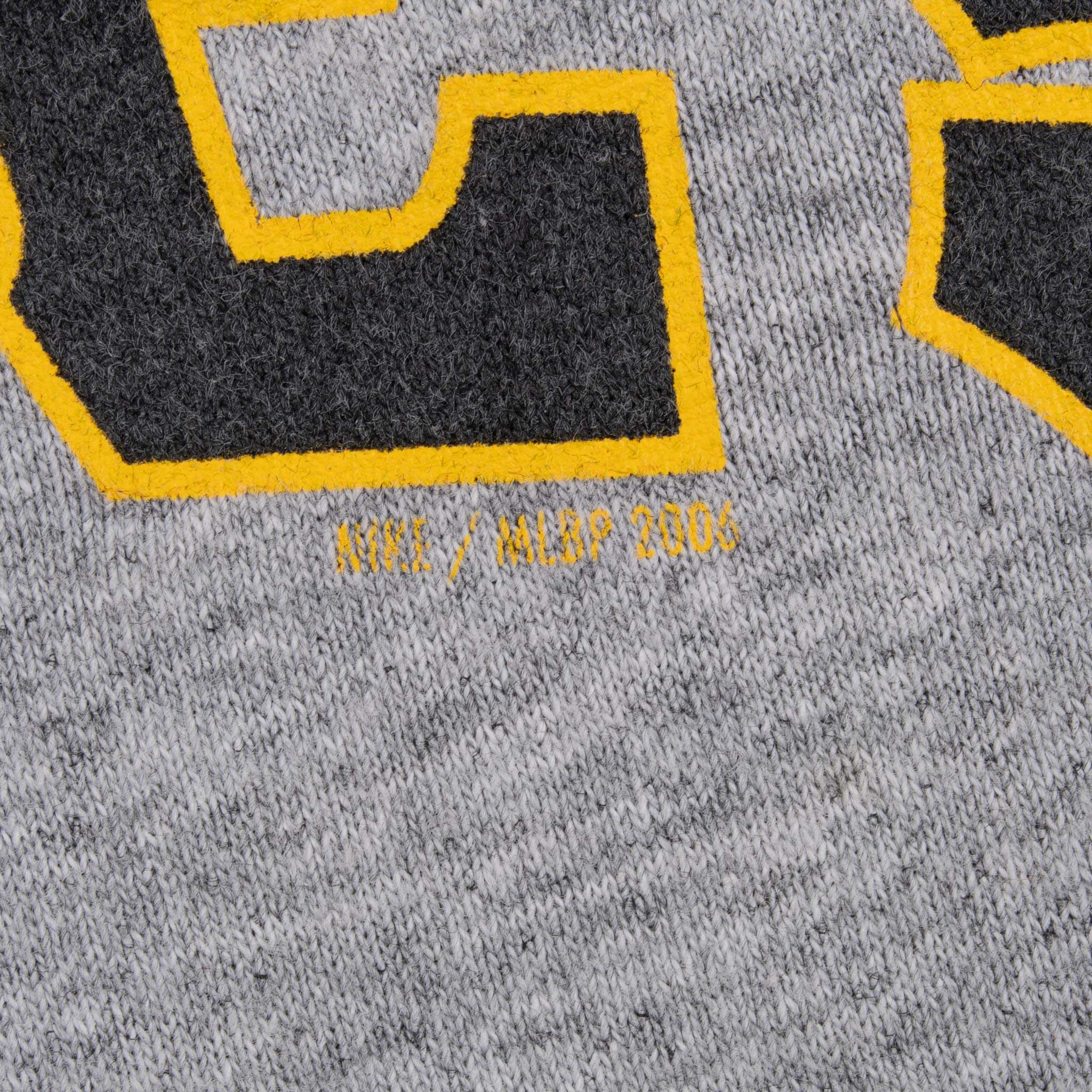 VINTAGE NIKE MLB PITTSBURGH PIRATES 2006 RAGLAN TEE SHIRT SIZE XL