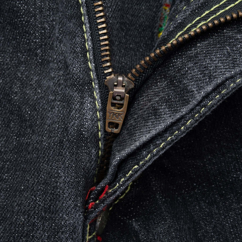Vintage Coogi Embroidered Black Denim Jeans 2000S Size 35X33

Size on tag 36X33 Actual Size 35X33