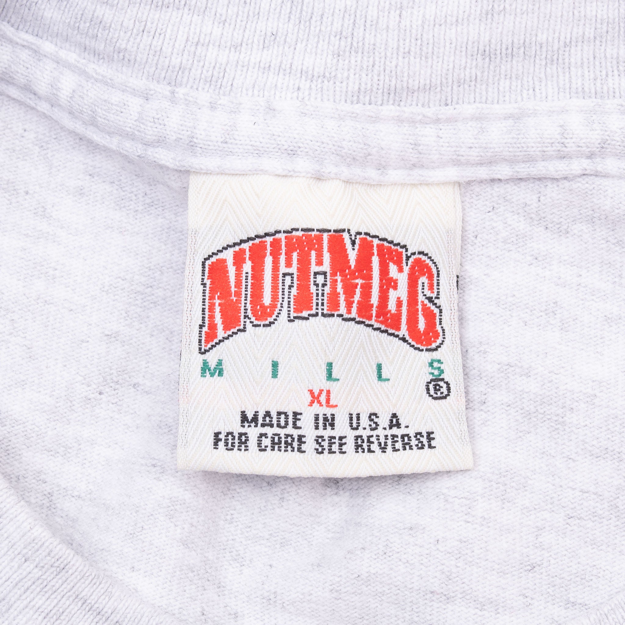 VINTAGE NCAA CONNECTICUT YELLOW JACKET EMBROIDERED TEE SHIRT LARGE MADE IN USA