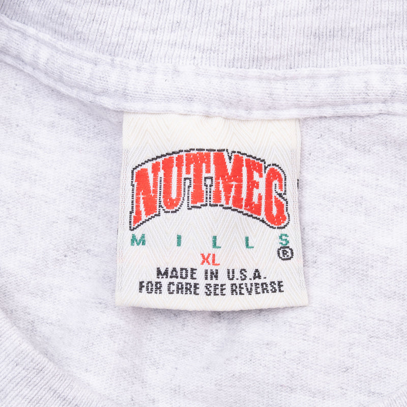 VINTAGE NCAA CONNECTICUT YELLOW JACKET EMBROIDERED TEE SHIRT LARGE MADE IN USA