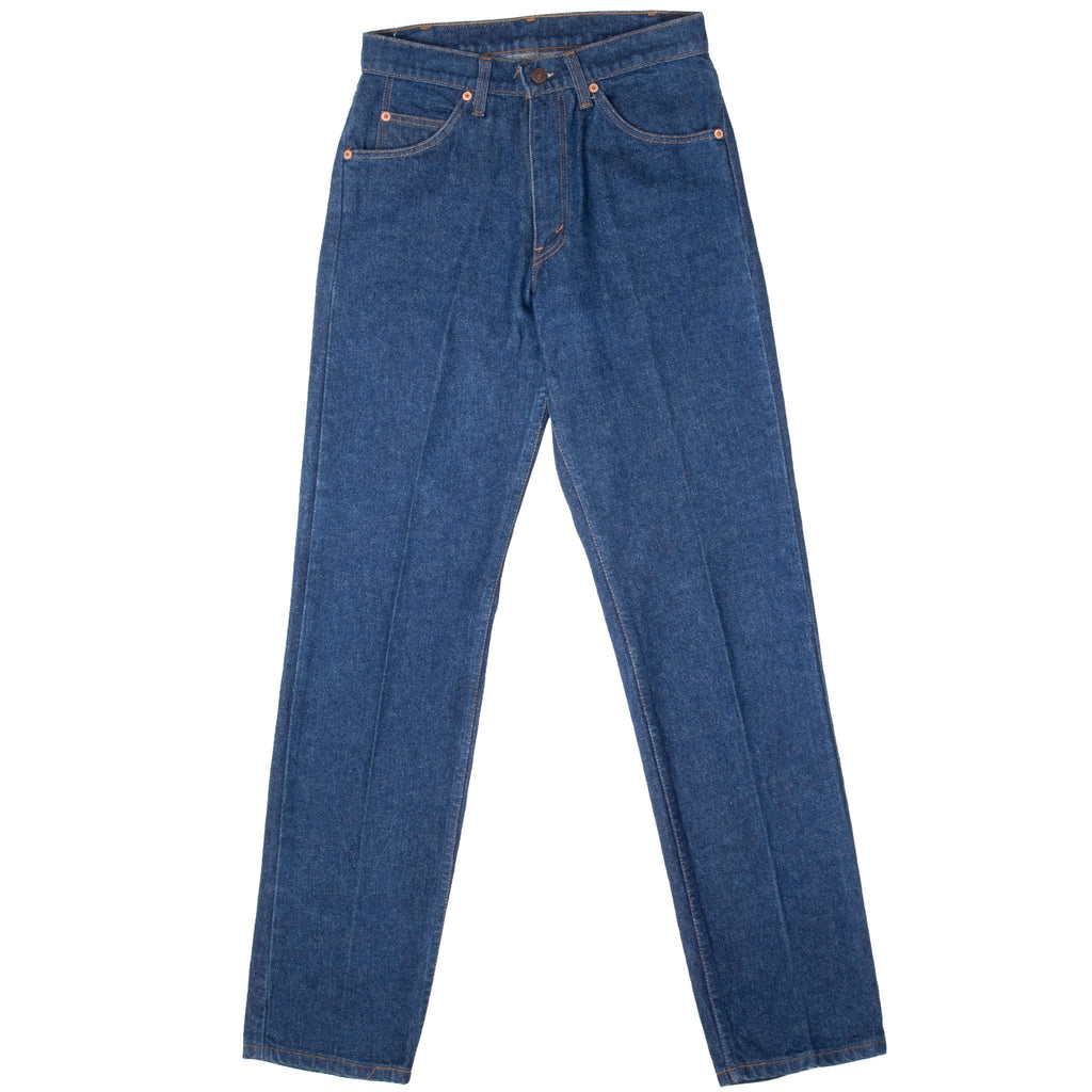 Beautiful Vintage Levis 517 Indigo Dark Wash Orange Tab Jeans 1980S Size 29X33 Made In Usa

Size On Tag 29X34 Actual Size 29X33





