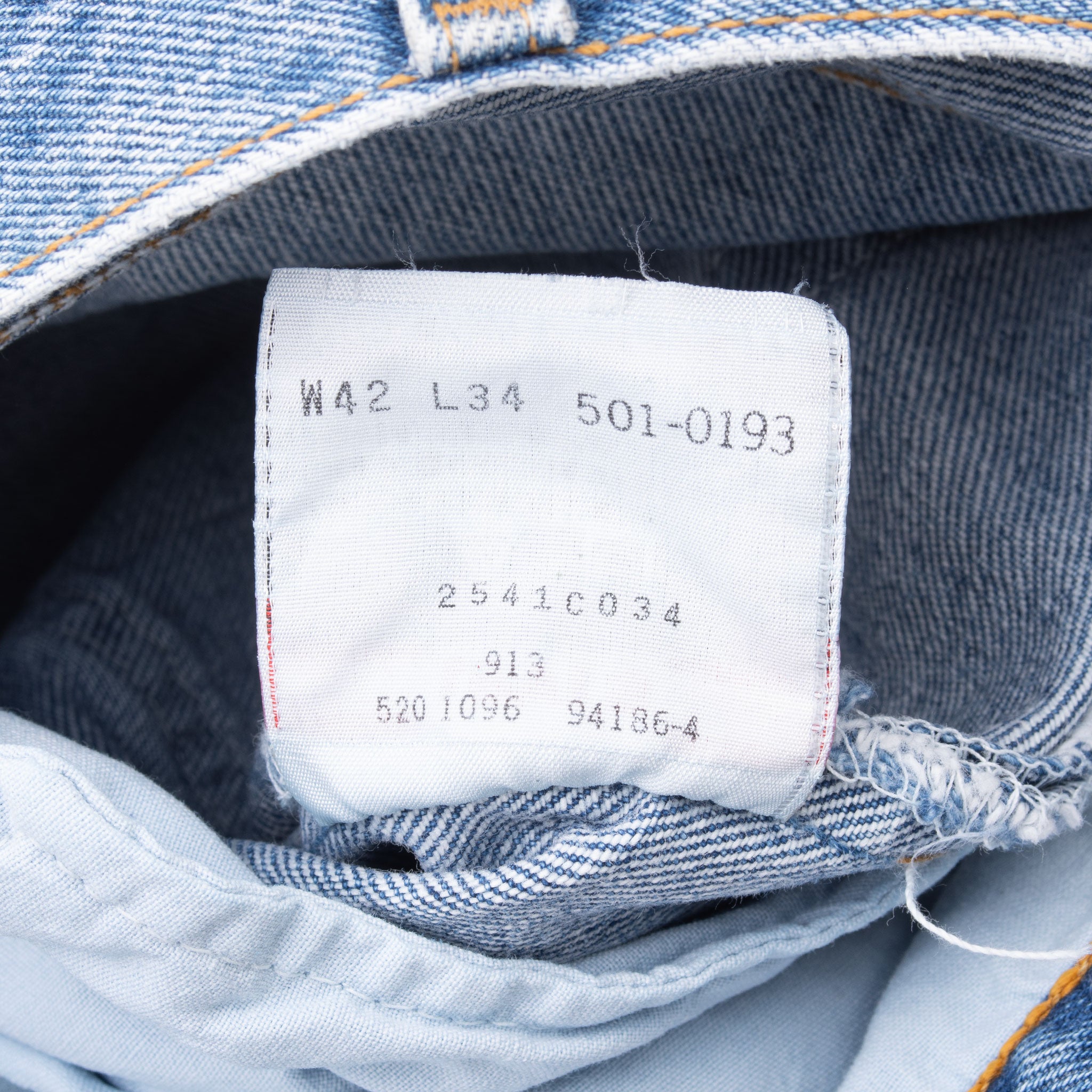 Beautiful Vintage Black Levis 501 Jeans Size 40X33 Made in USA With A Medium Wash

Size on Tag 42X34 Actual Size 40X33

Back Button #520


