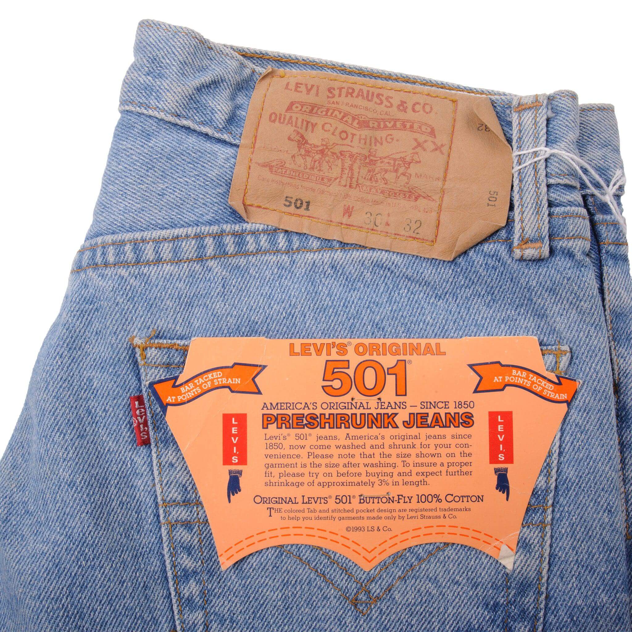 Beautiful Blue Levis 501 Jeans 1993   Size on Tag 30X32  Back Button #913