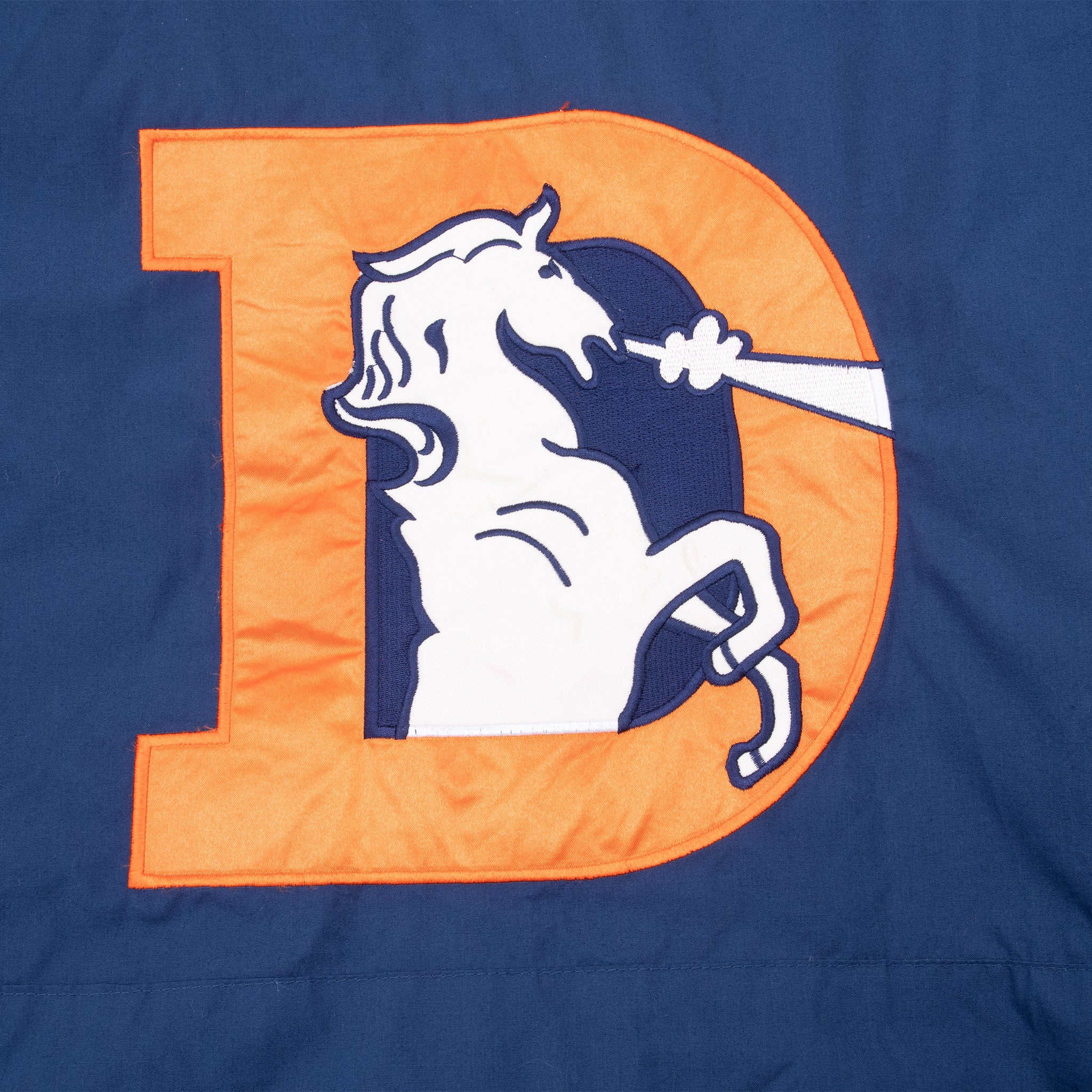 VINTAGE NFL DENVER BRONCOS REVERSIBLE HEAVY WINDBREAKER JACKET 1990S LARGE