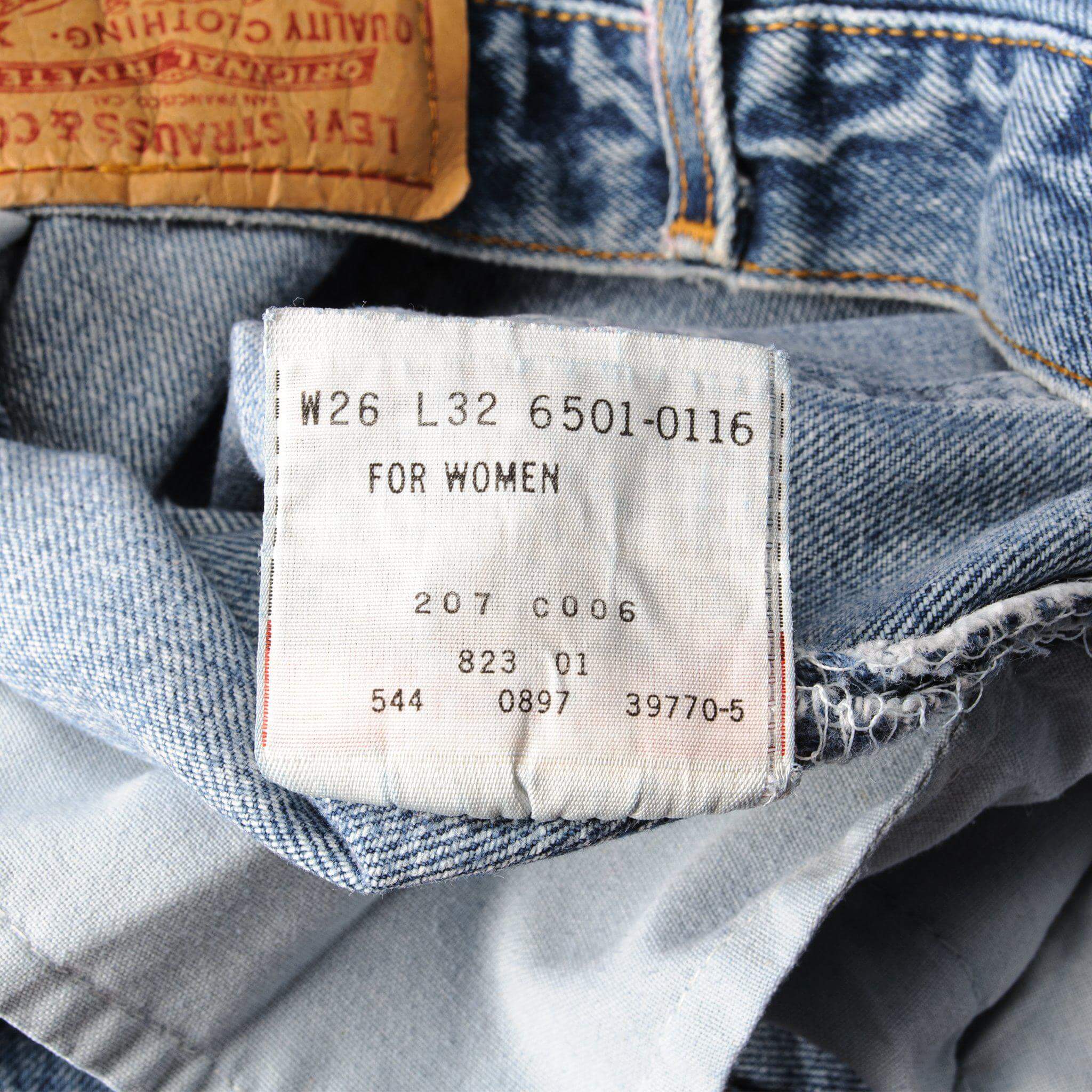 VINTAGE LEVIS 501 JEANS INDIGO 1990S SIZE W25 L30 MADE IN USA