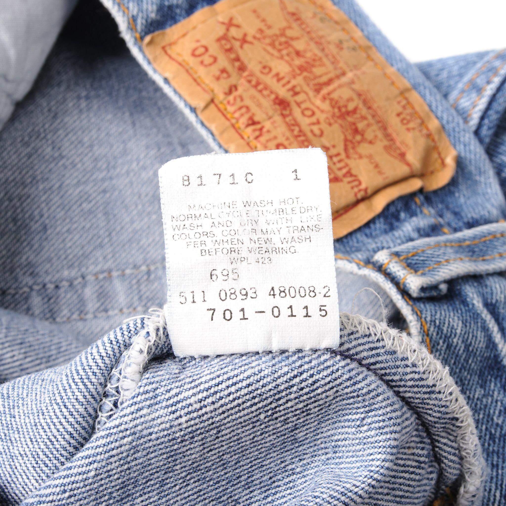 VINTAGE LEVIS 701 STUDENT FIT JEANS INDIGO 1988-1993 SIZE W24 L30 MADE IN USA