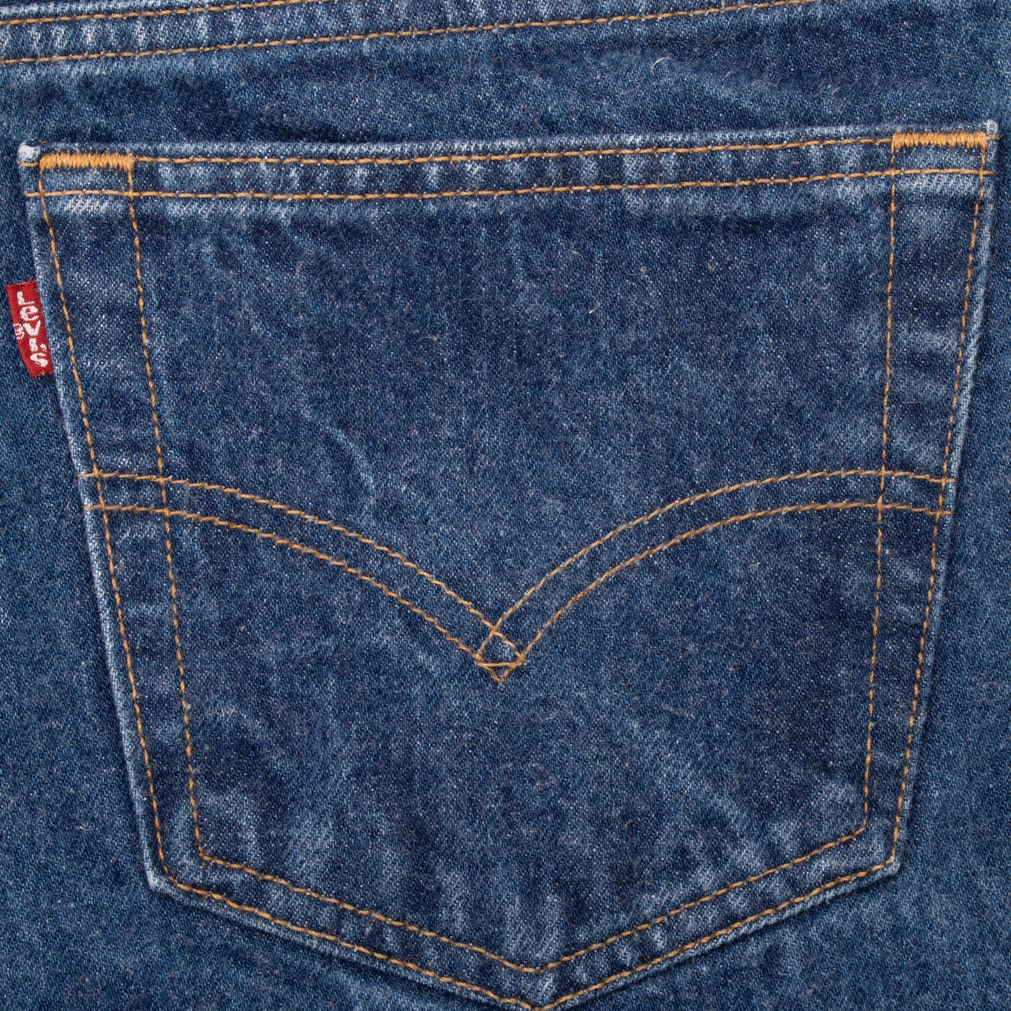 Vintage Levis 501 Blue Indigo Jeans 1990S Size W31 L30 Made In Usa With Medium Dark Wash

Size on tag 33X33 Actual Size 31x30

Back Button #653