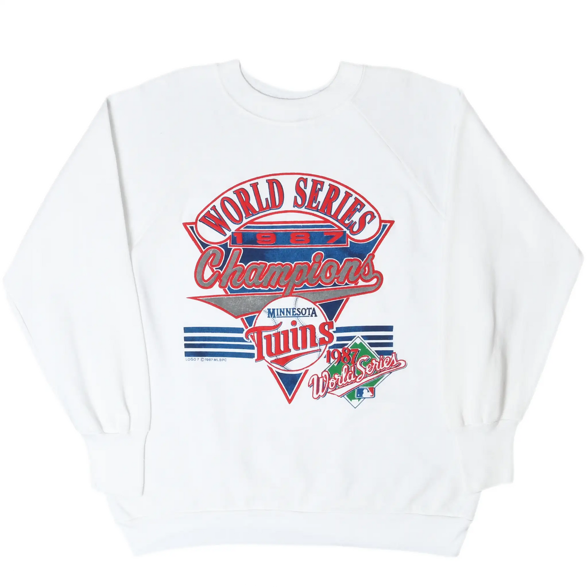 Full front view of white Minnesota Twins 1987 World Series Champions crewneck sweatshirt