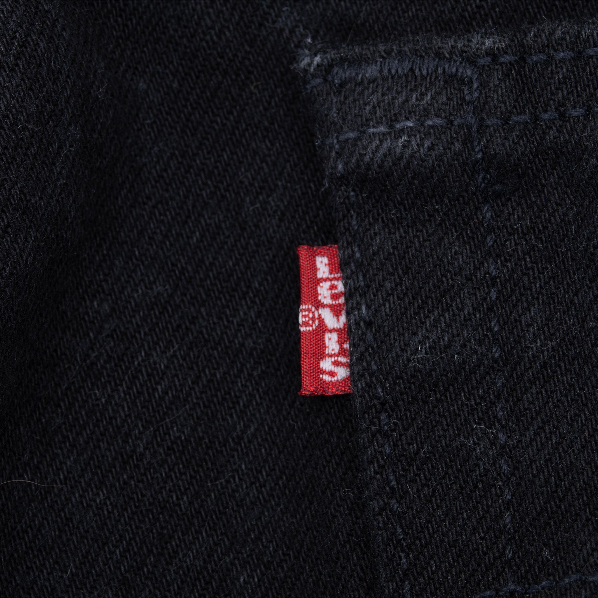Vintage Levis 501 Black Jeans 1990S Size 38X30 Made In Usa

Size On Tag 40X30 Actual Size 38X30

Back Button #544


