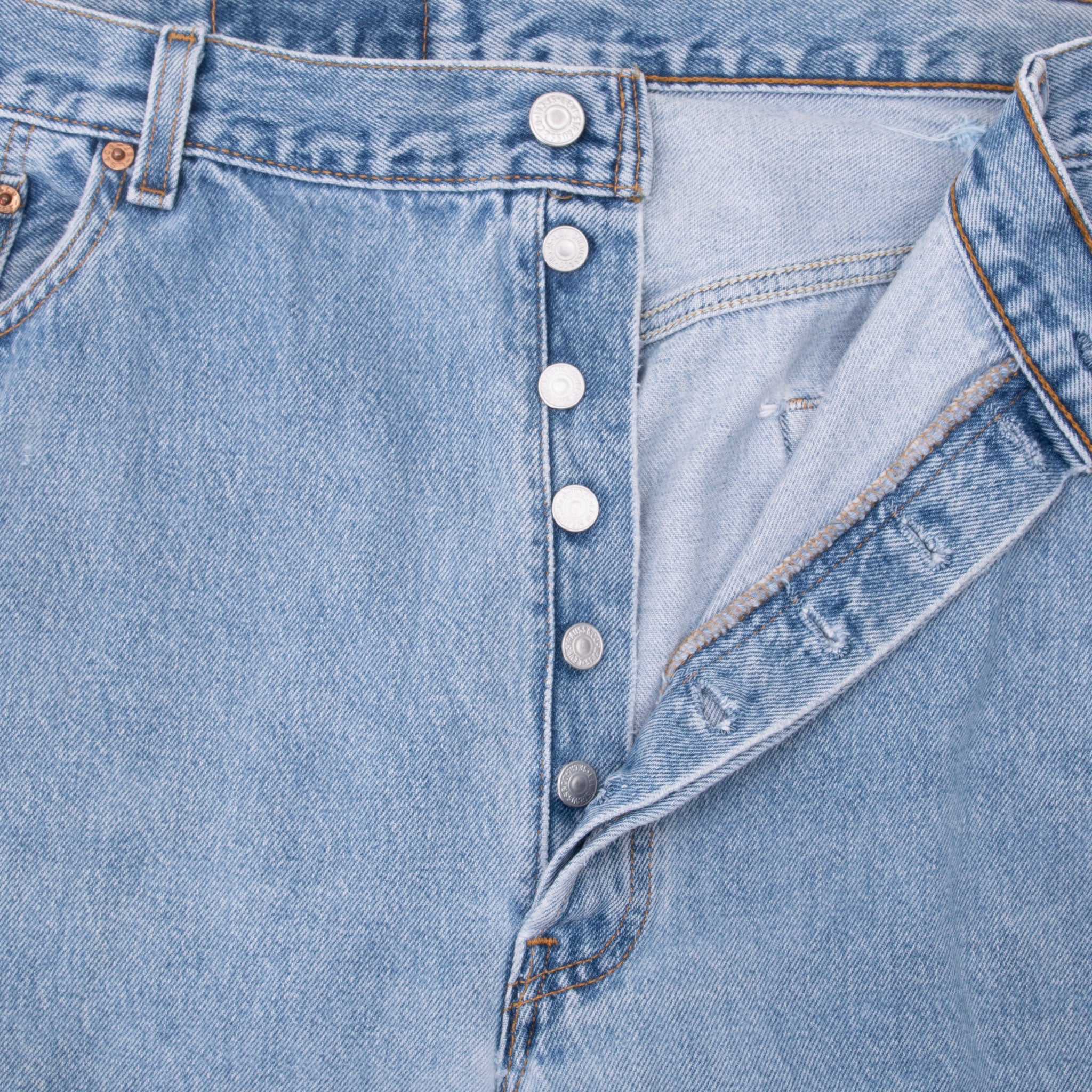 Beautiful Vintage Black Levis 501 Jeans Size 40X34 Made in USA With A Light Wash

Size on Tag 42X34 Actual Size 40X34

Back Button #553


