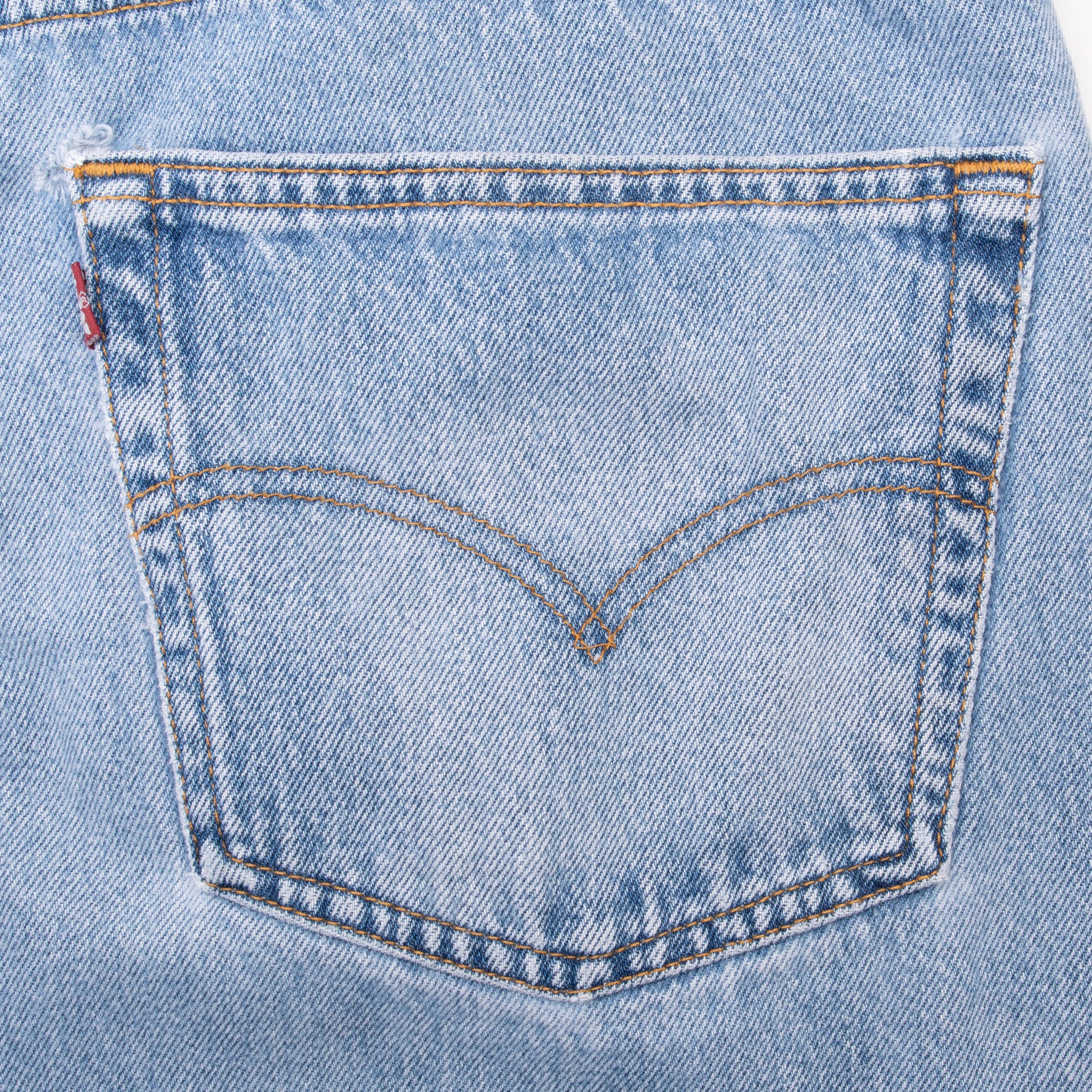Beautiful Vintage Black Levis 501 Jeans Size 40X34 Made in USA With A Light Wash

Size on Tag 42X34 Actual Size 40X34

Back Button #553



