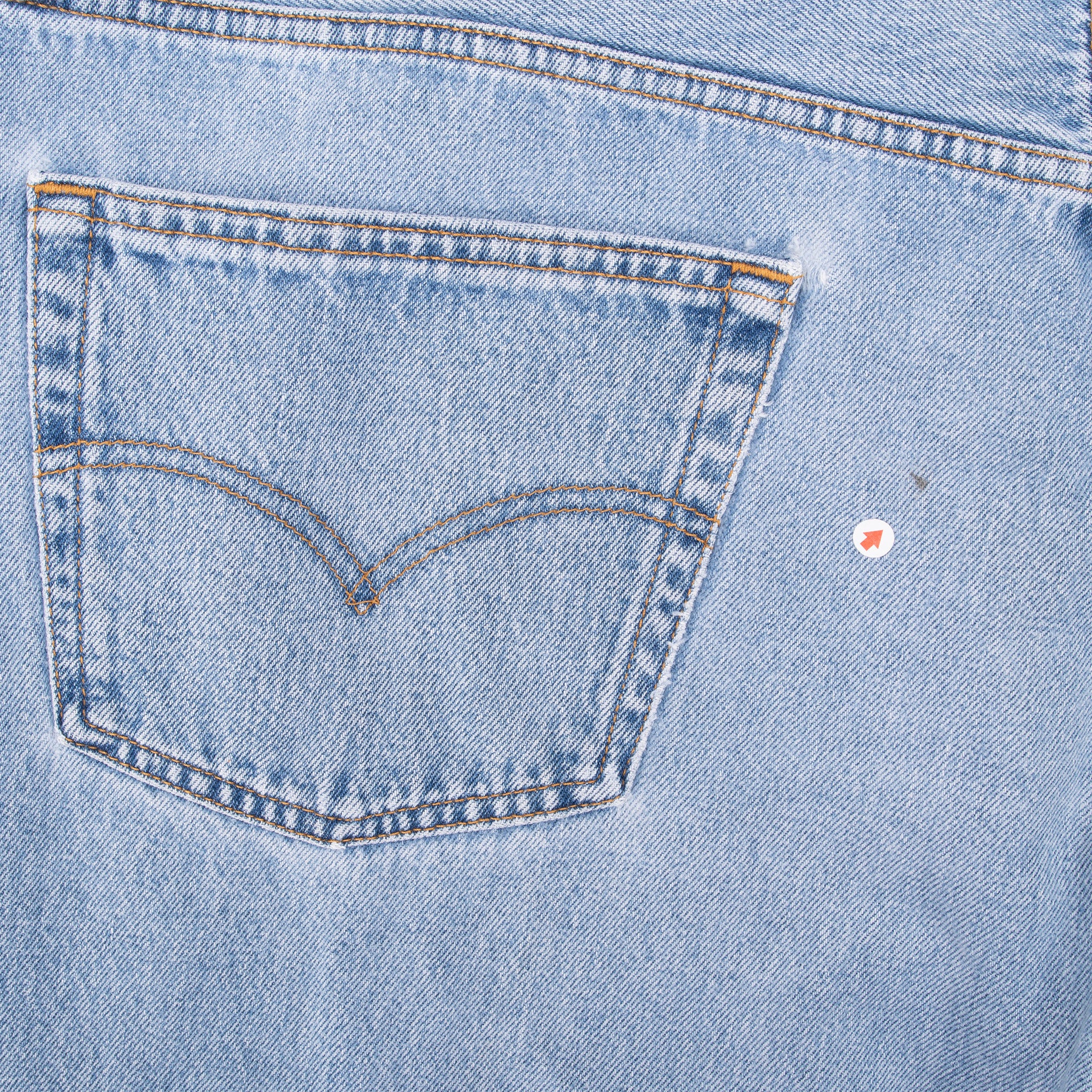 VINTAGE LEVIS 501 INDIGO BLUE JEANS 1990S SIZE 40X34 MADE IN USA