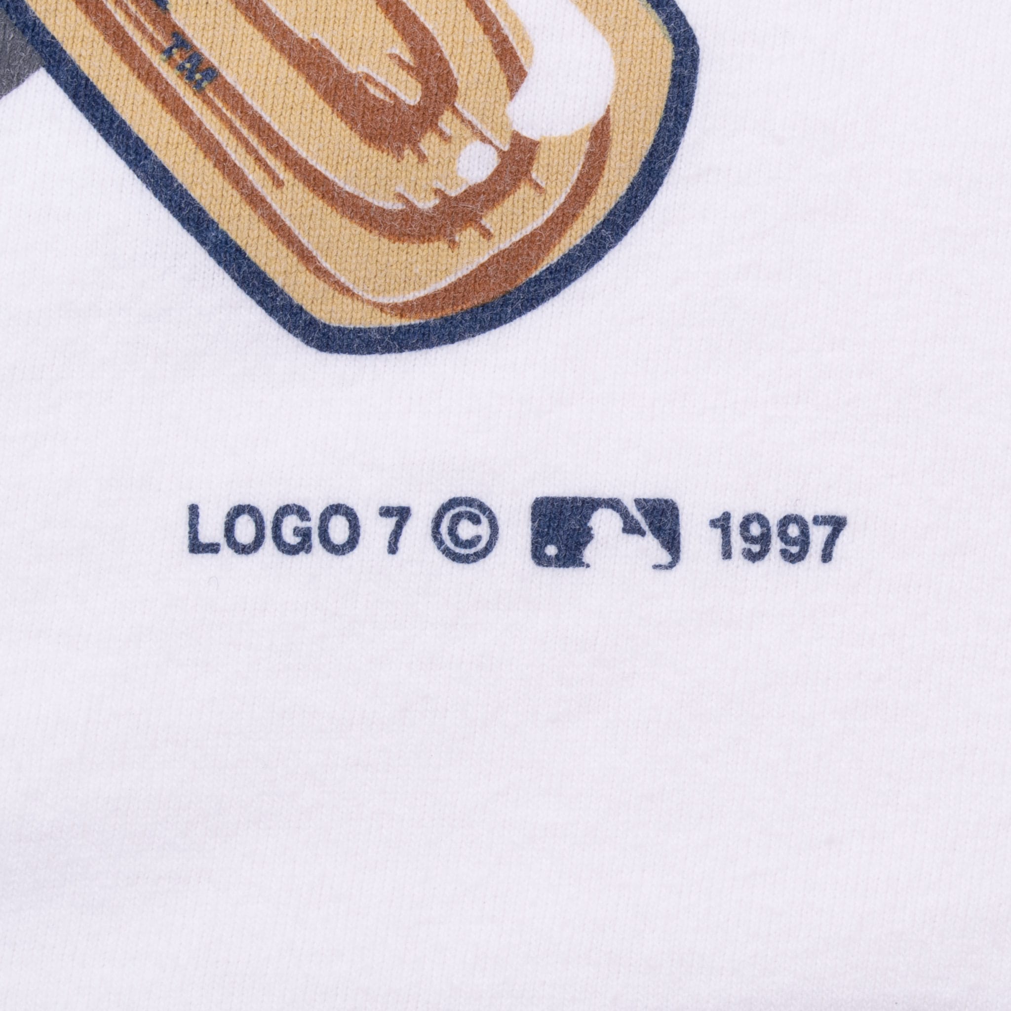 VINTAGE MLB CLEVELAND INDIANS 1997 TEE SHIRT SIZE XL