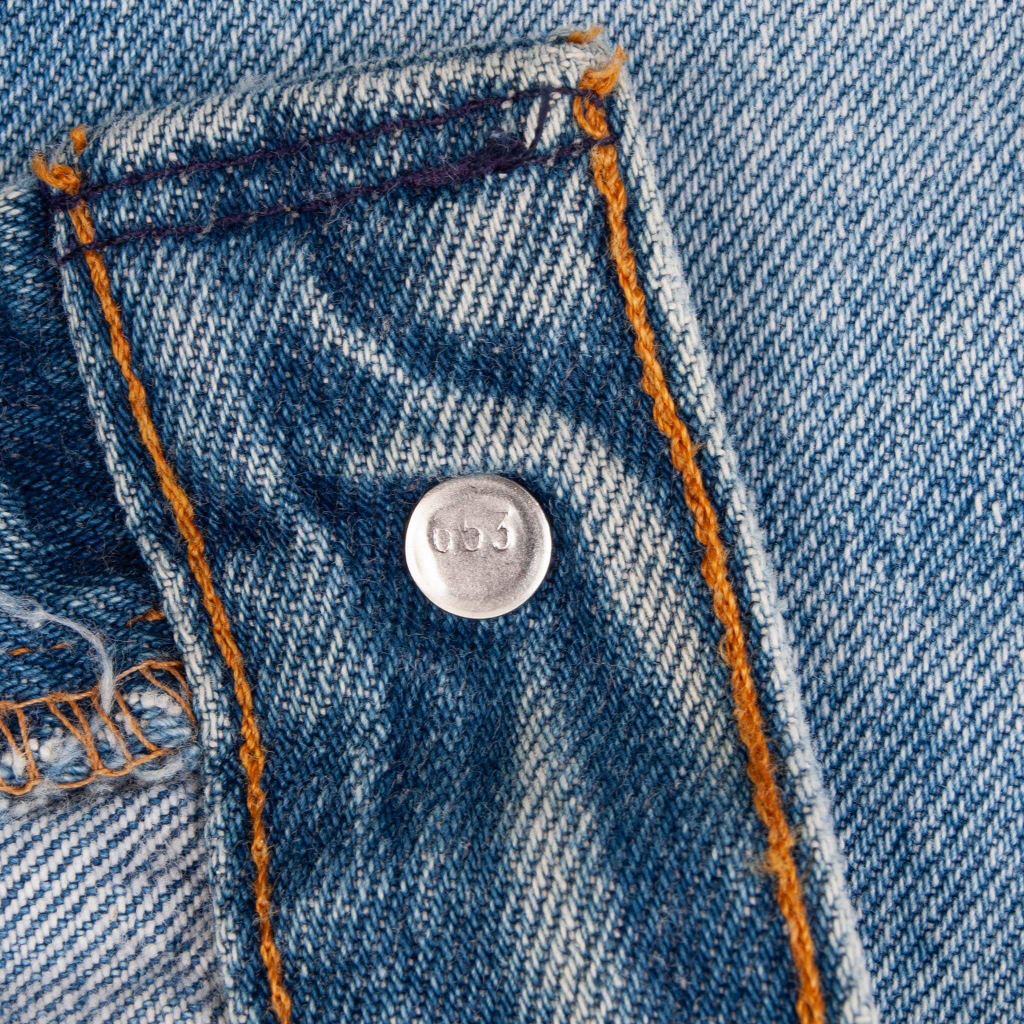 Vintage Levis 501 Indigo Jeans 1980S Size 38X27 Made In Usa With A Medium Wash With Light Whiskers

Size on Tag is 40X30 Actual Size Is 38X27

Back button #653