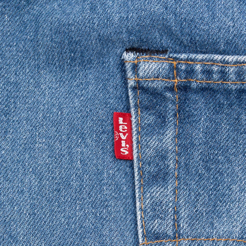 Beautiful Indigo Levis 501 Jeans with Selvedge Redline 1970S Made in USA

Size Tags is 46X32 Actual Size is 42X29

Back Button #524