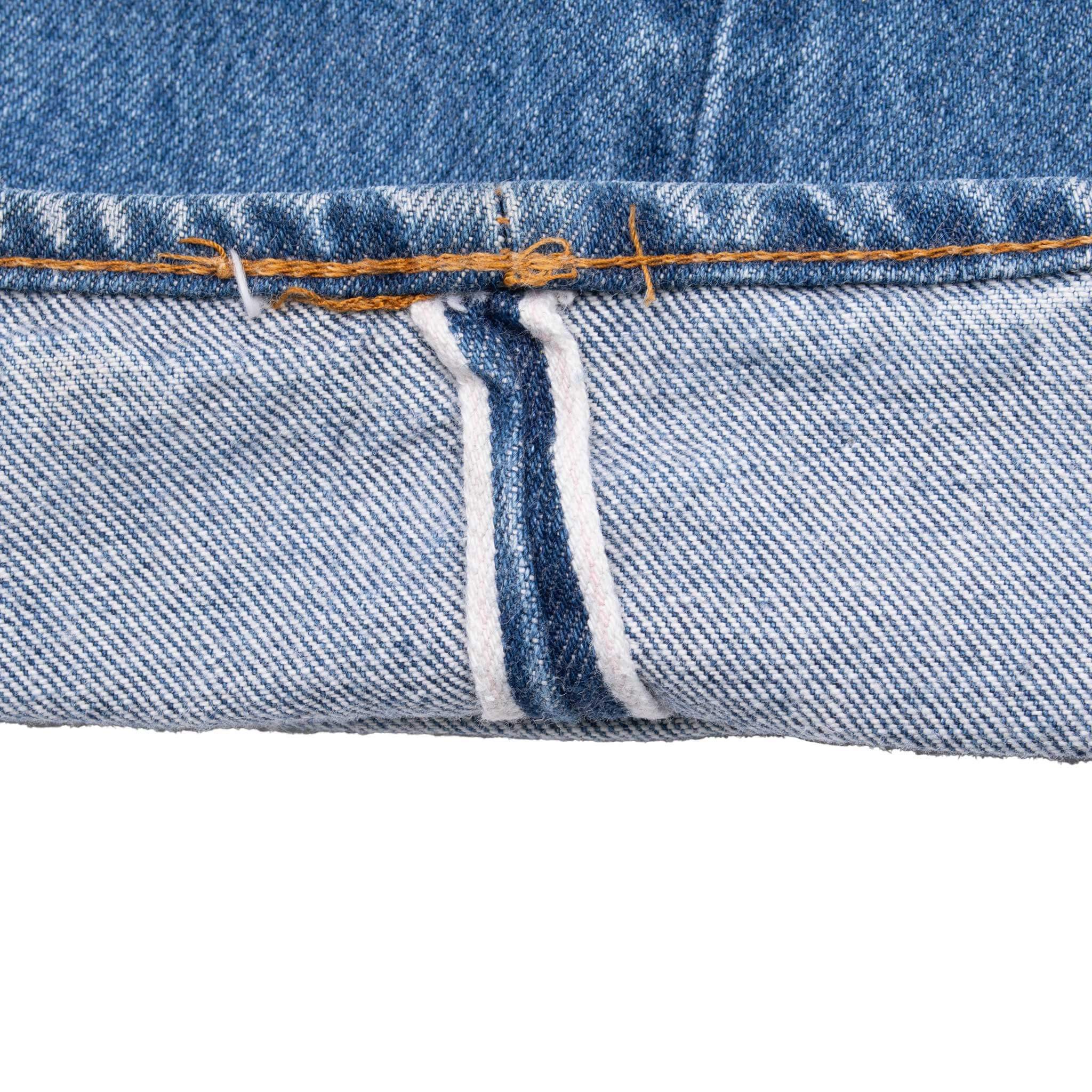 Beautiful Indigo Levis 501 Jeans with Selvedge Redline 1970S Made in USA

Size Tags is 46X32 Actual Size is 42X29

Back Button #524