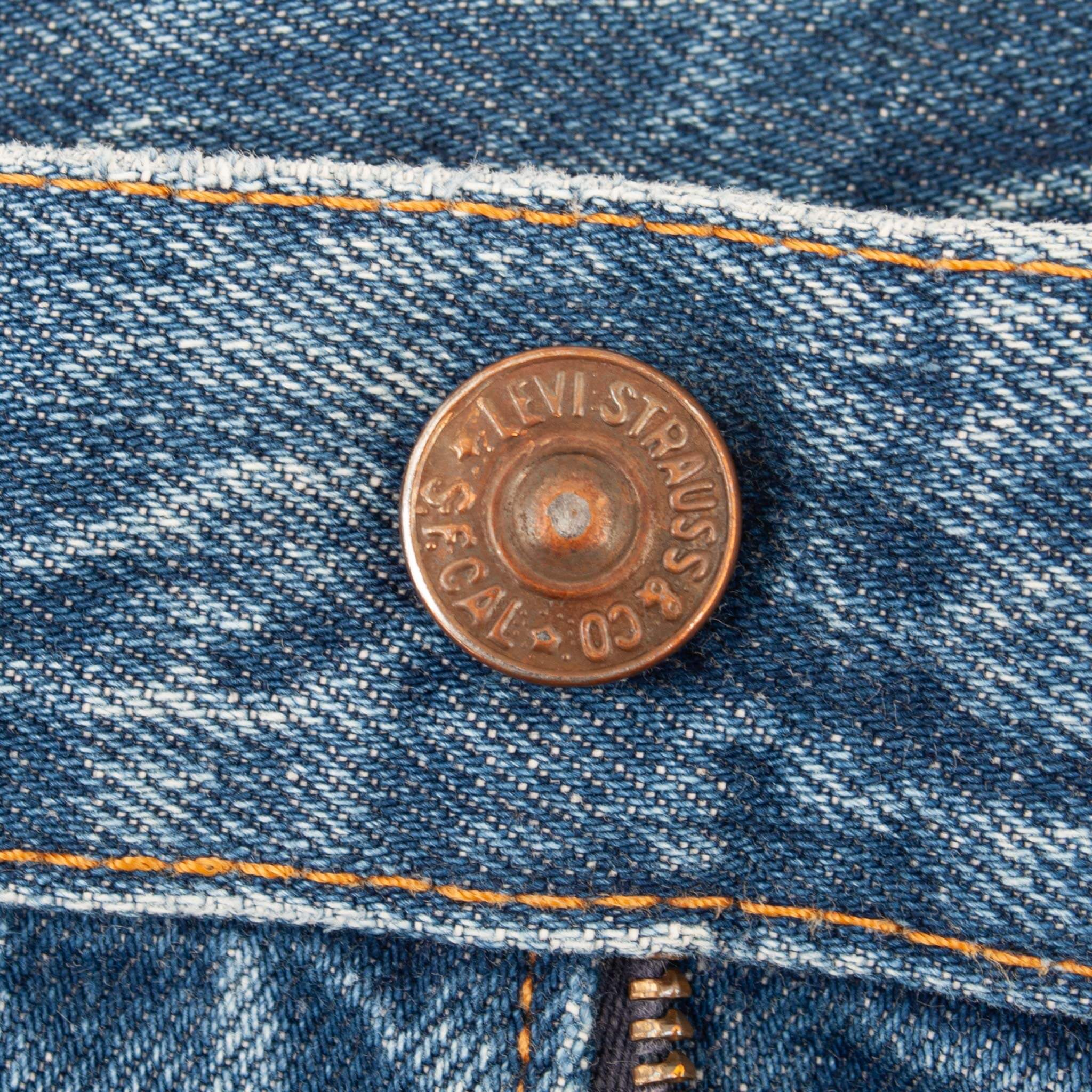 Vintage Levis 517 Bootcut Jeans Indigo 1970S Size W35 L29 Made In Usa With a Medium Wash With Light Whiskers

Back Button #2

Talon Zipper