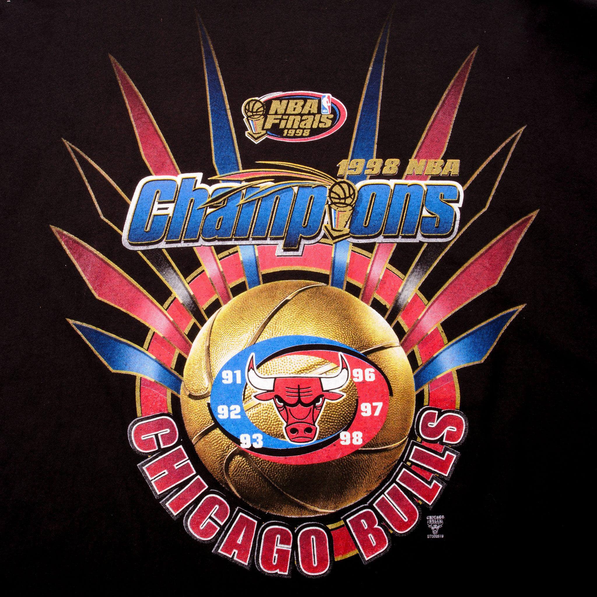 Vintage  NBA Chicago Bulls 1998 Champions Tee Shirt Size XLarge. Made In USA