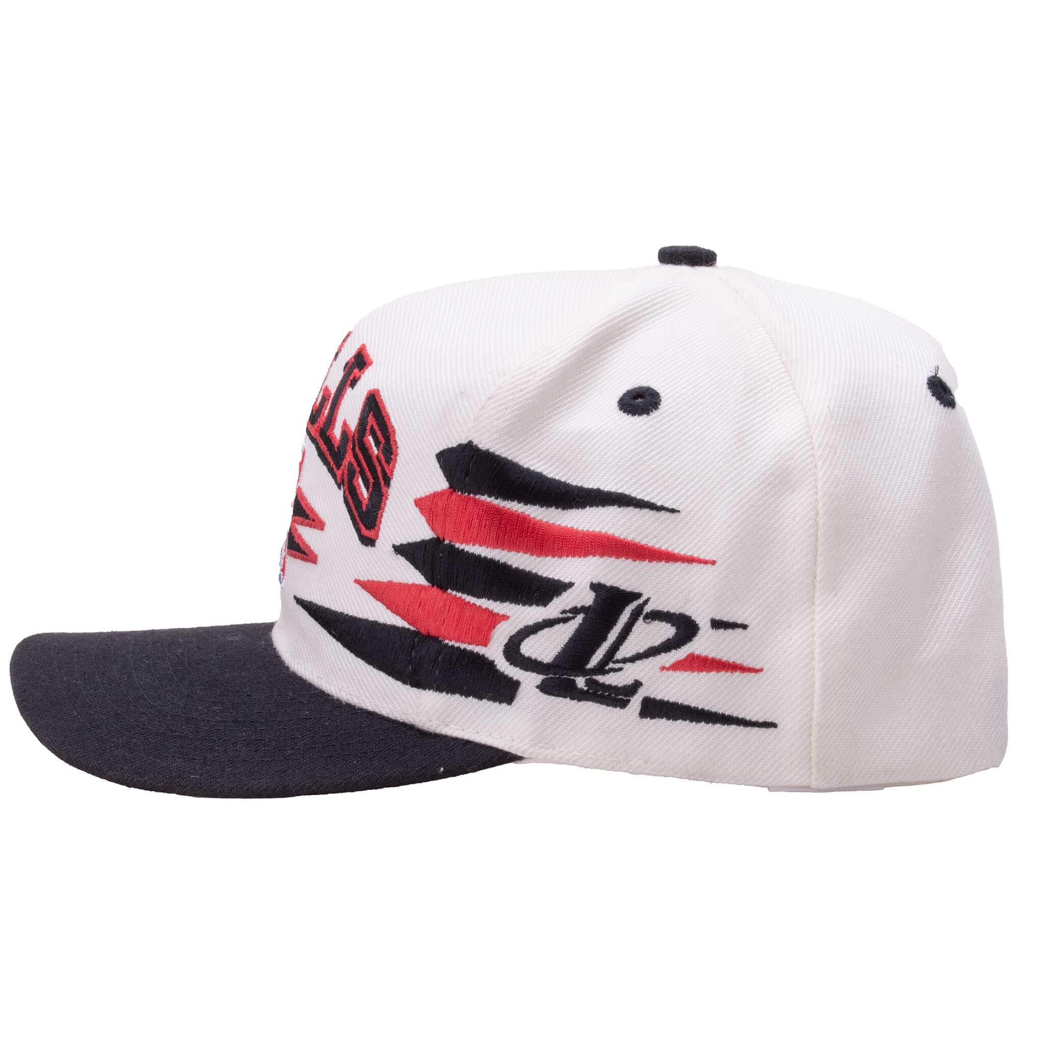 Vintage Nba Chicago Bulls Embroidered Logo Athletics Snap Back Cap 1990S