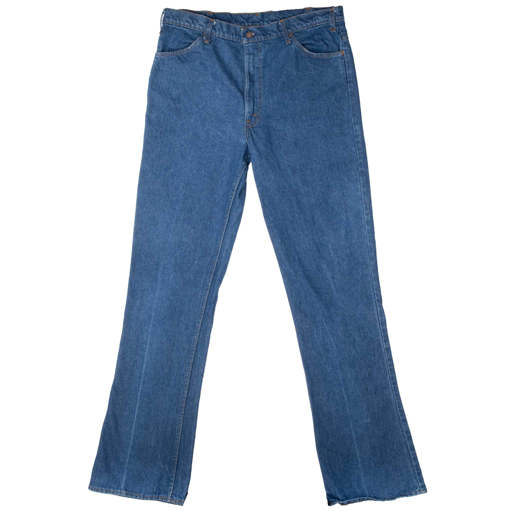 Vintage Levis 517 Orange Tab Indigo Jeans Boot Cut Size 38X37 Made In Usa With Medium Wash 1980s

Size on tag 40X38 actual Size Is 38X37

Back Button #39

Talon Zipper