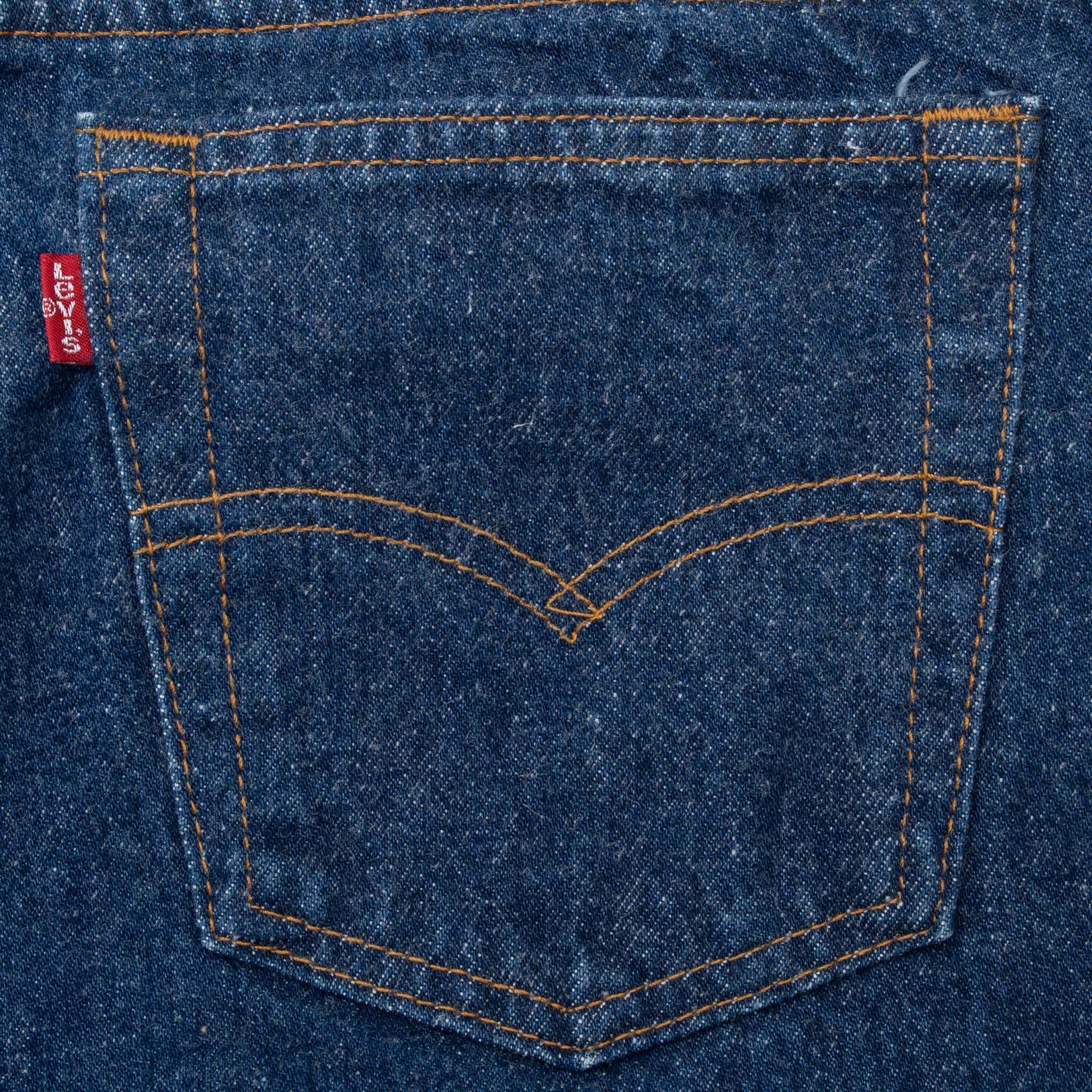 Beautiful Indigo Levis 701 Student Fit Indigo Jeans 1980S Made in USA with a Dark blue wash.

Size on Tag 31X34 Actual size 29X34

Back Button #545