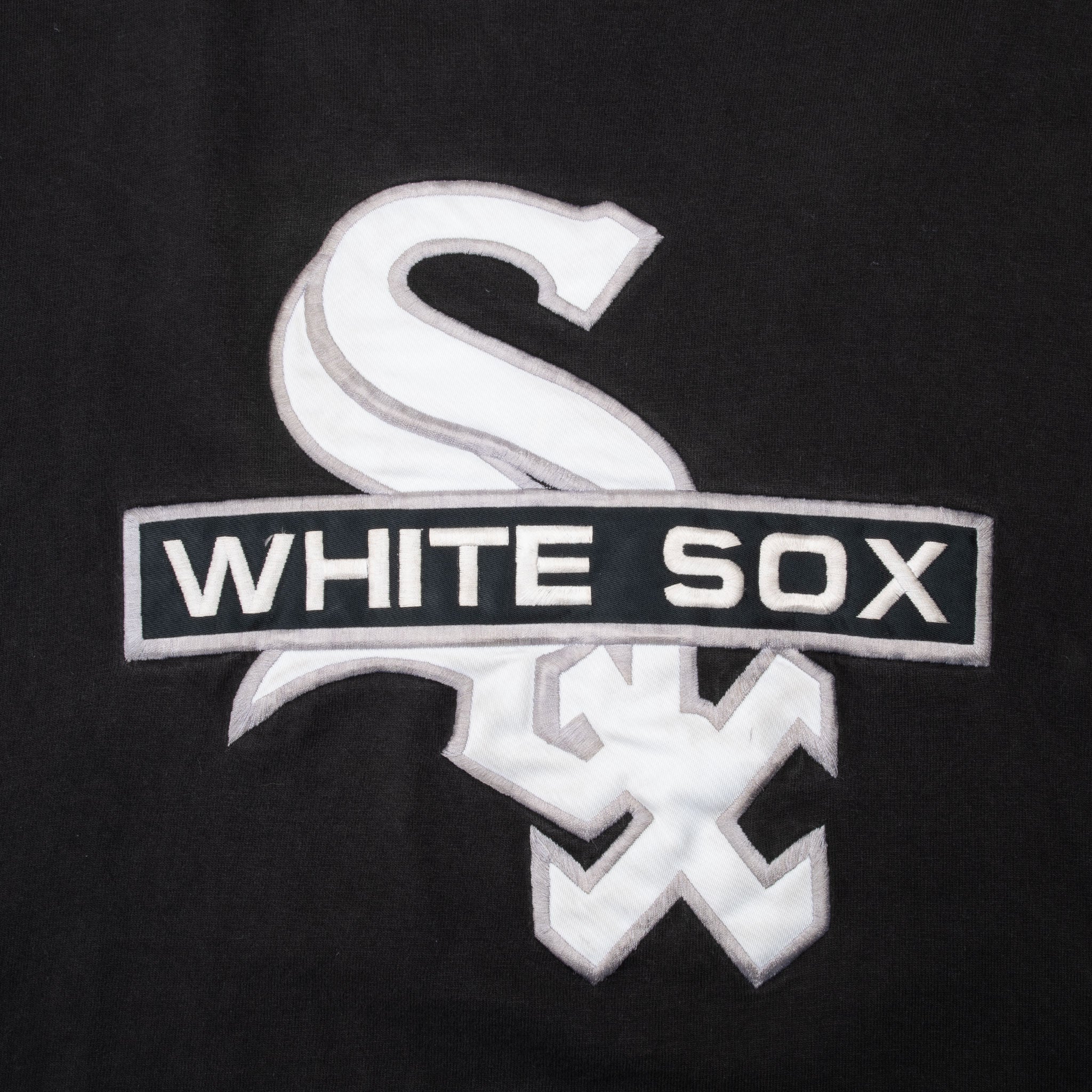 Vintage Mlb Chicago White Sox Embroidered 1990S Tee Shirt Size Large Made In Usa With Single Stitch Sleeves