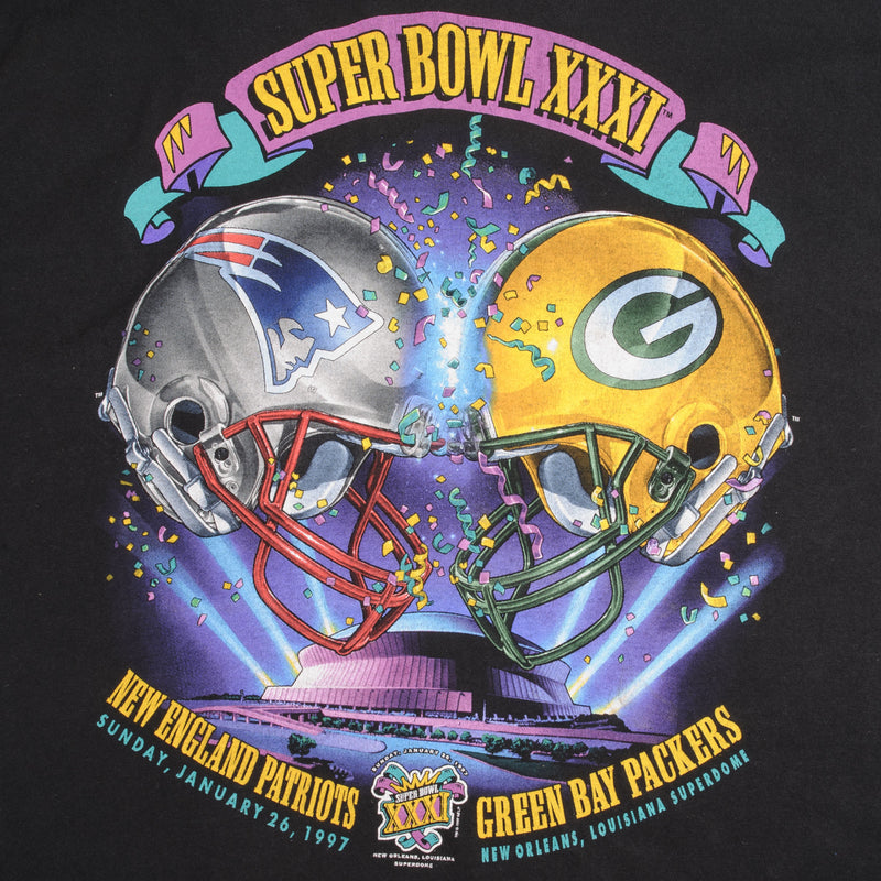 Vintage NFL Bew England Patriots Vs Green Bay Packers Super Bowl XXXI 1997 Tee Shirt XL Made In Usa With Single Stitch SleevesVintage NFL New England Patriots Vs Green Bay Packers Super Bowl XXXI 1997 Tee Shirt XL Made In Usa With Single Stitch Sleeves
